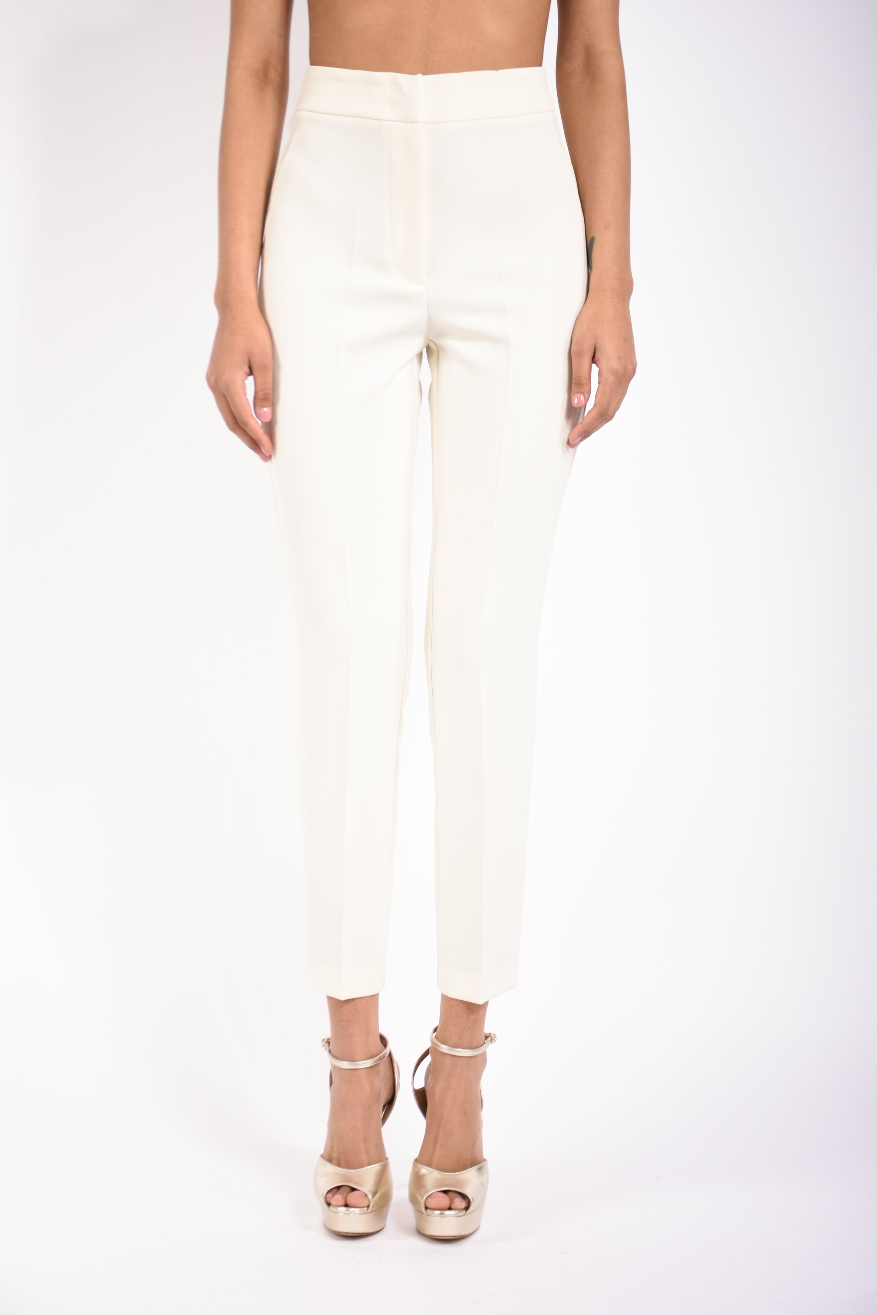 pantaloni a sigaretta