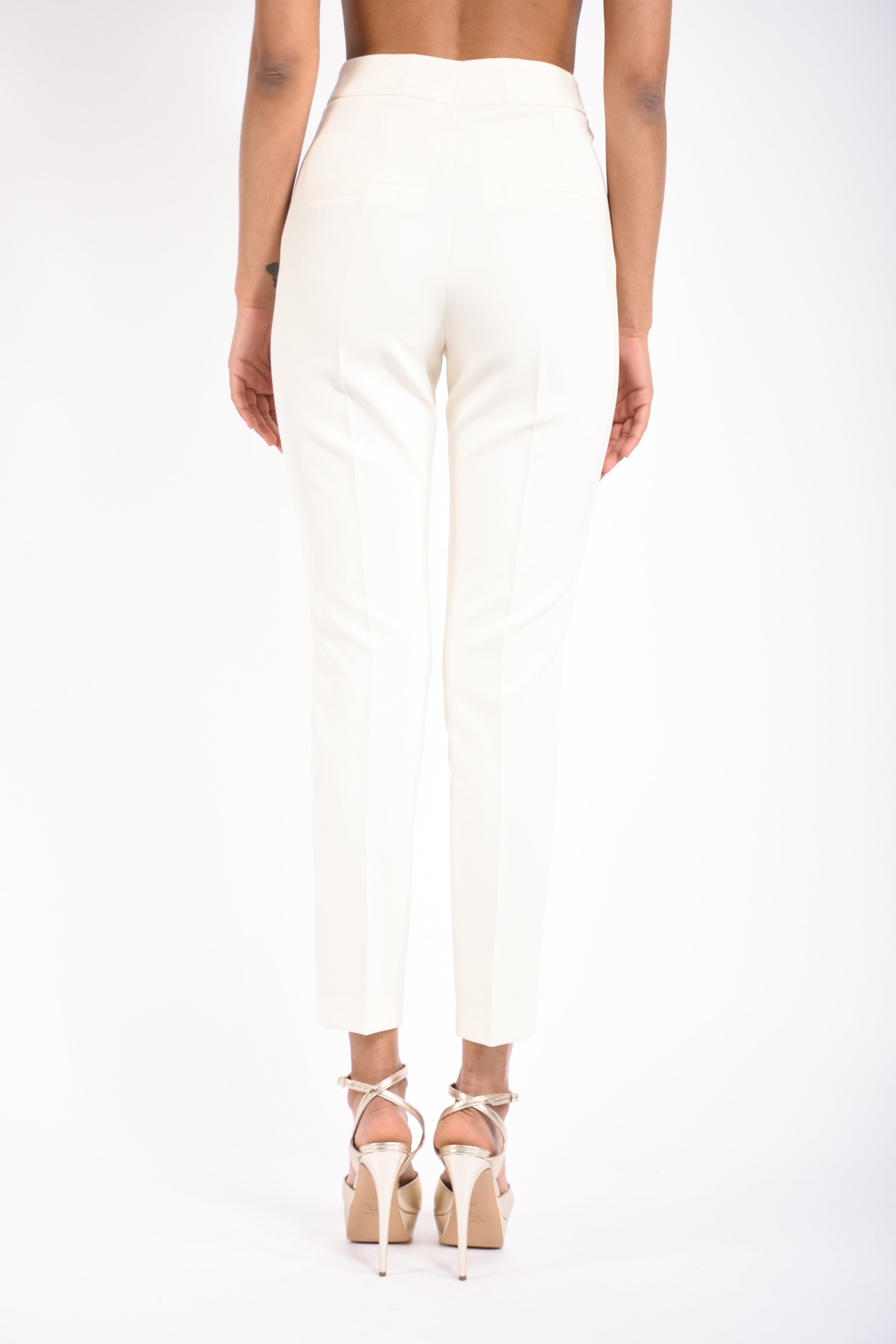 pantaloni a sigaretta