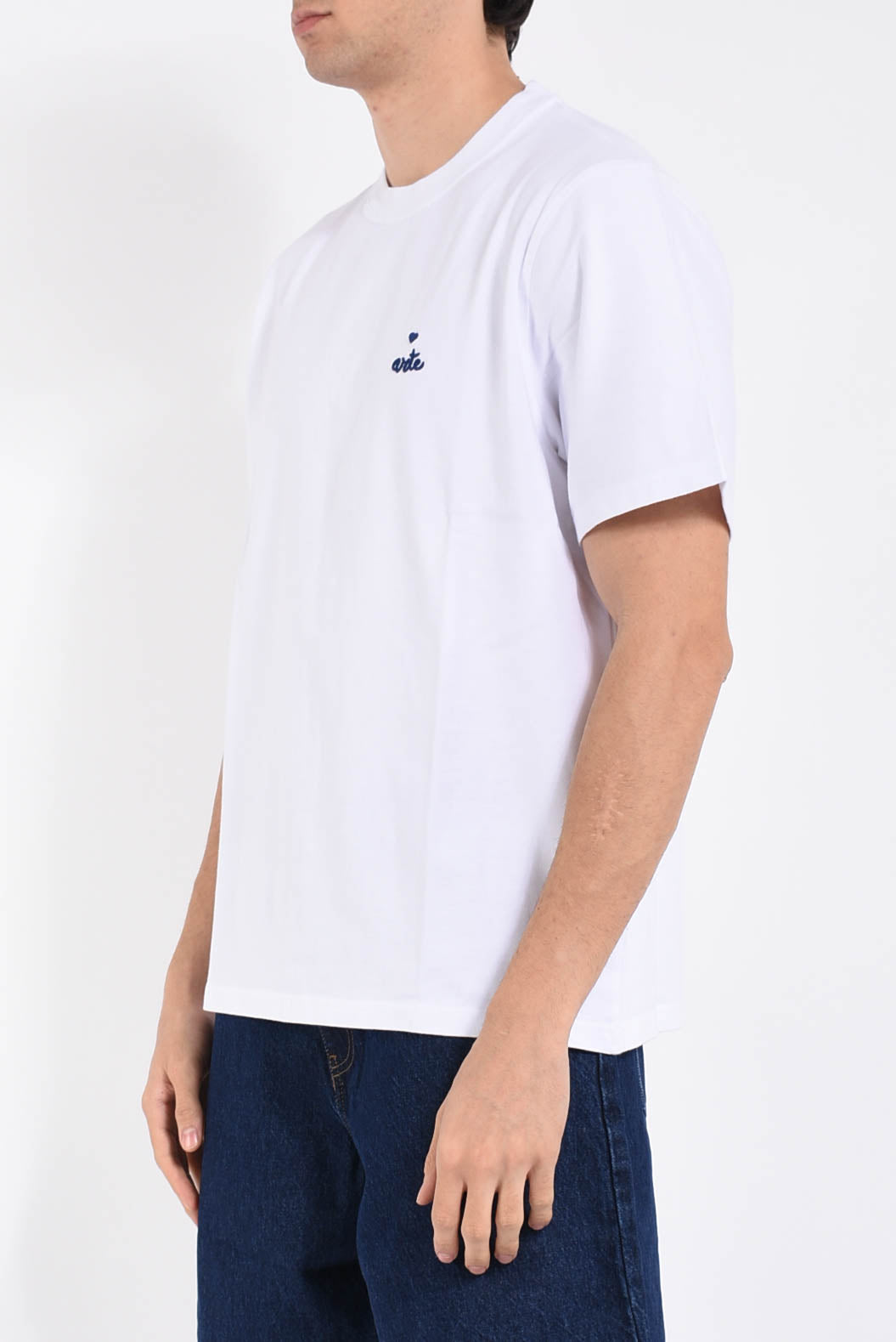 t-shirt heart logo