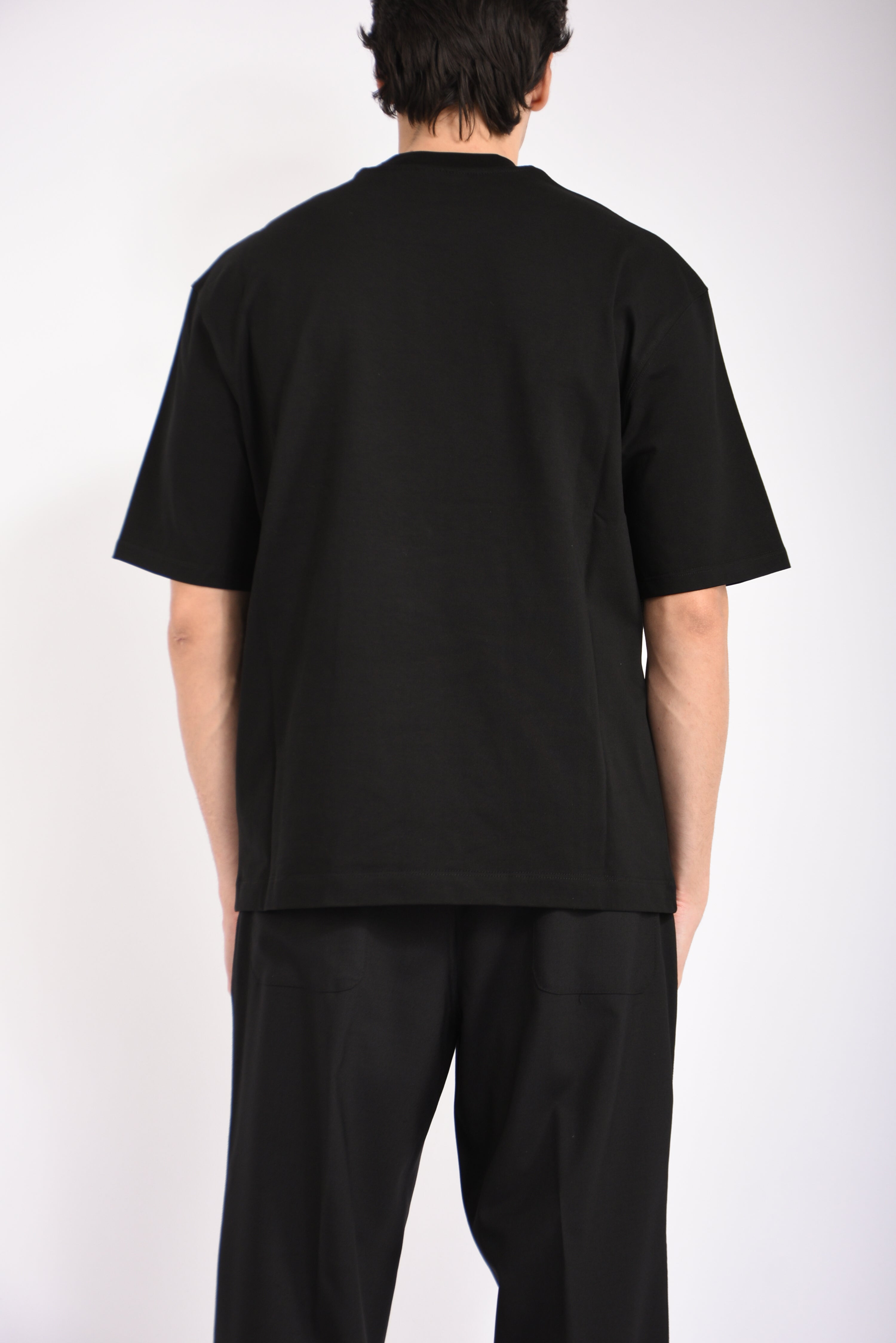 T-shirt trust no one