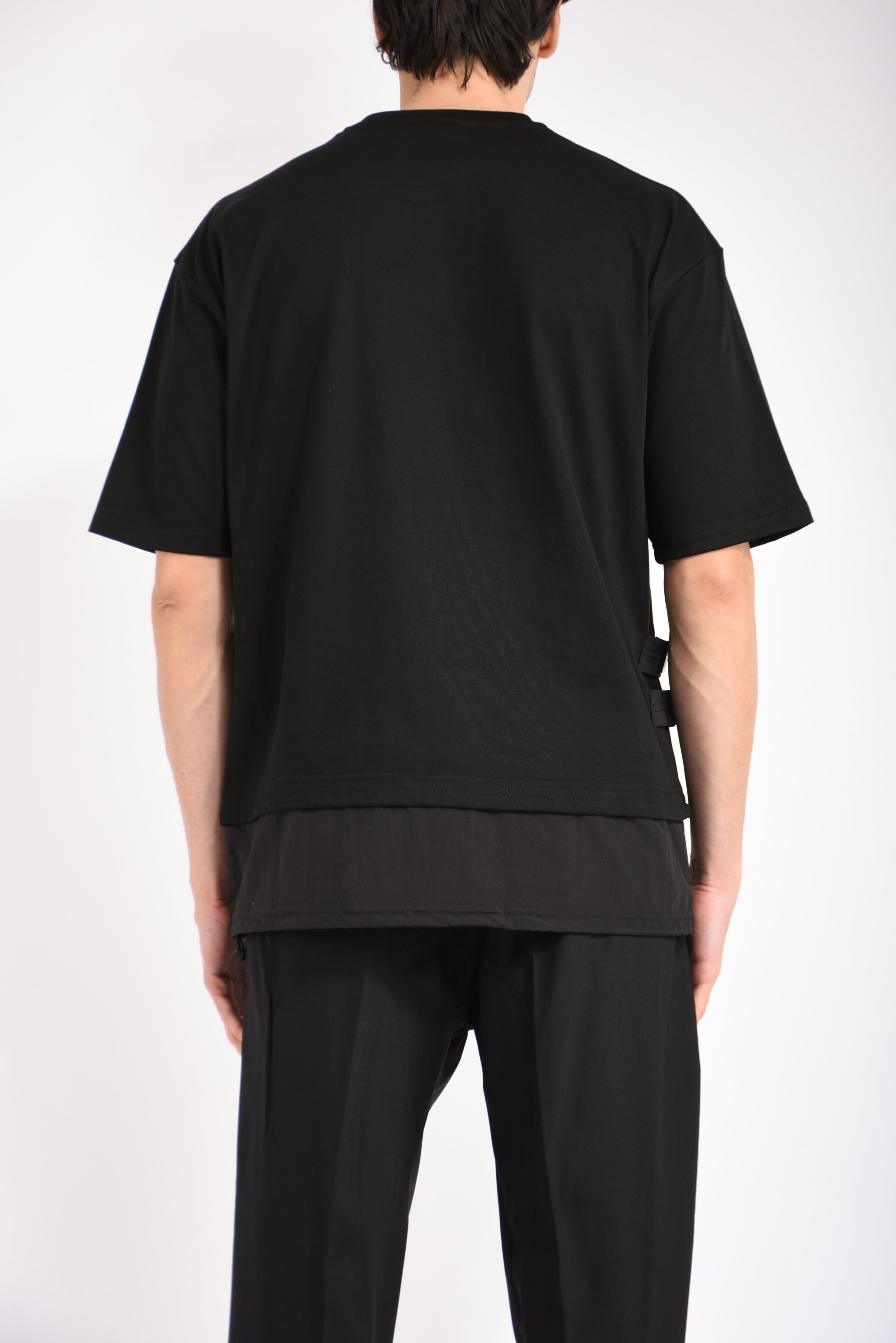 T-shirt con dettaglio in popeline