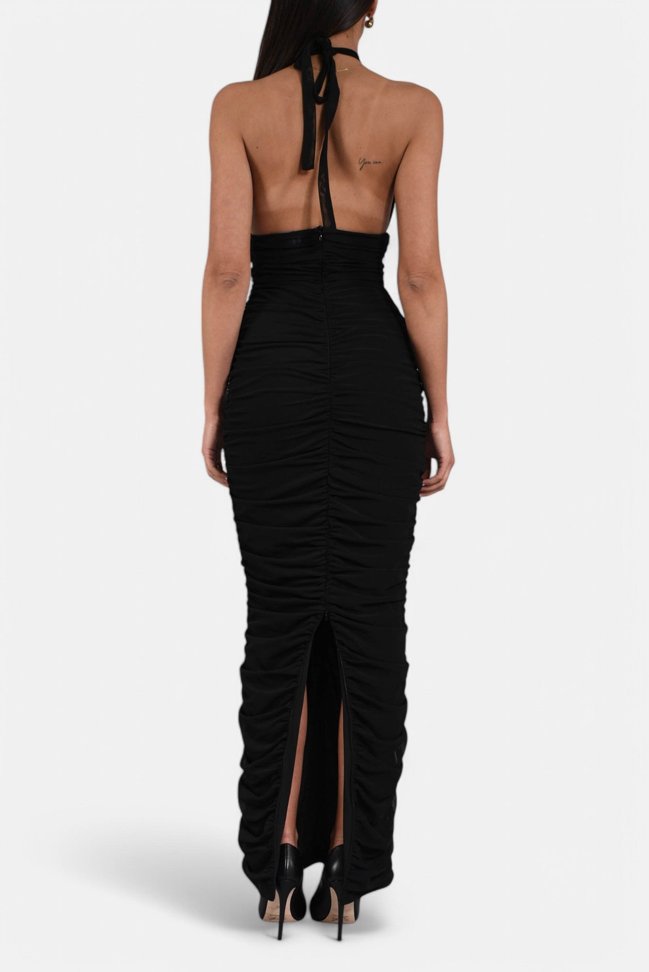 abito lungo in tulle