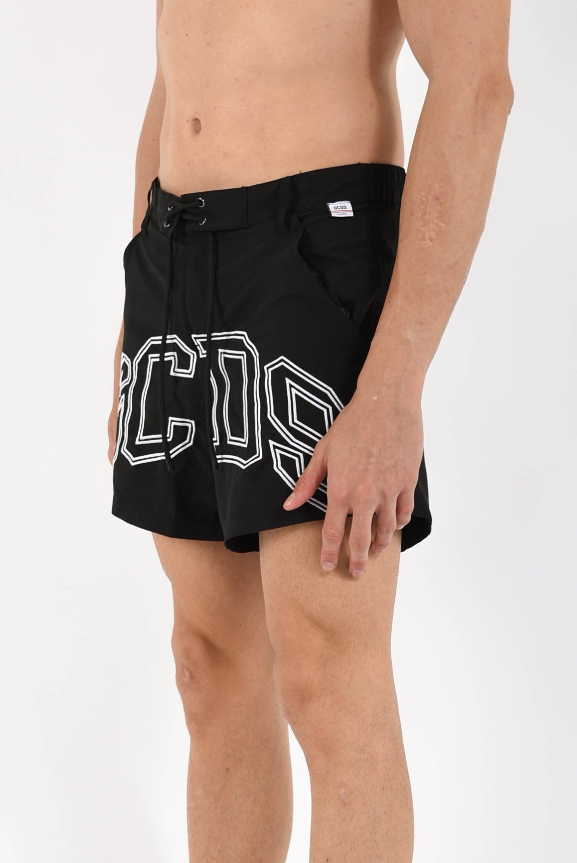 Costume con logo