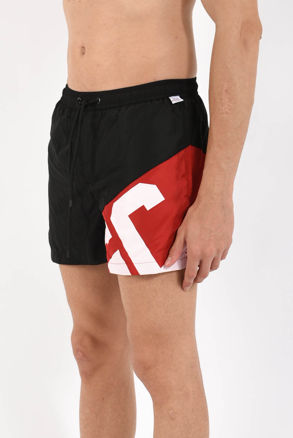 Costume con logo