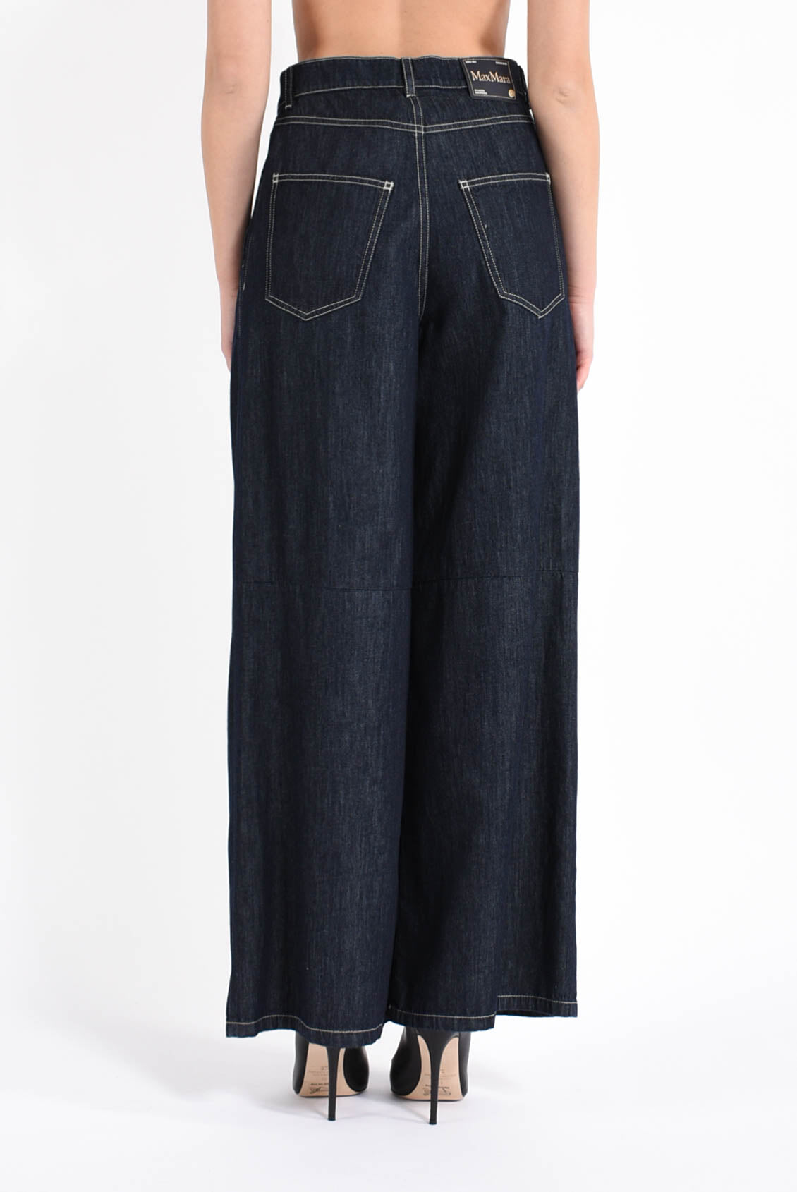 jeans wide leg modello priamo
