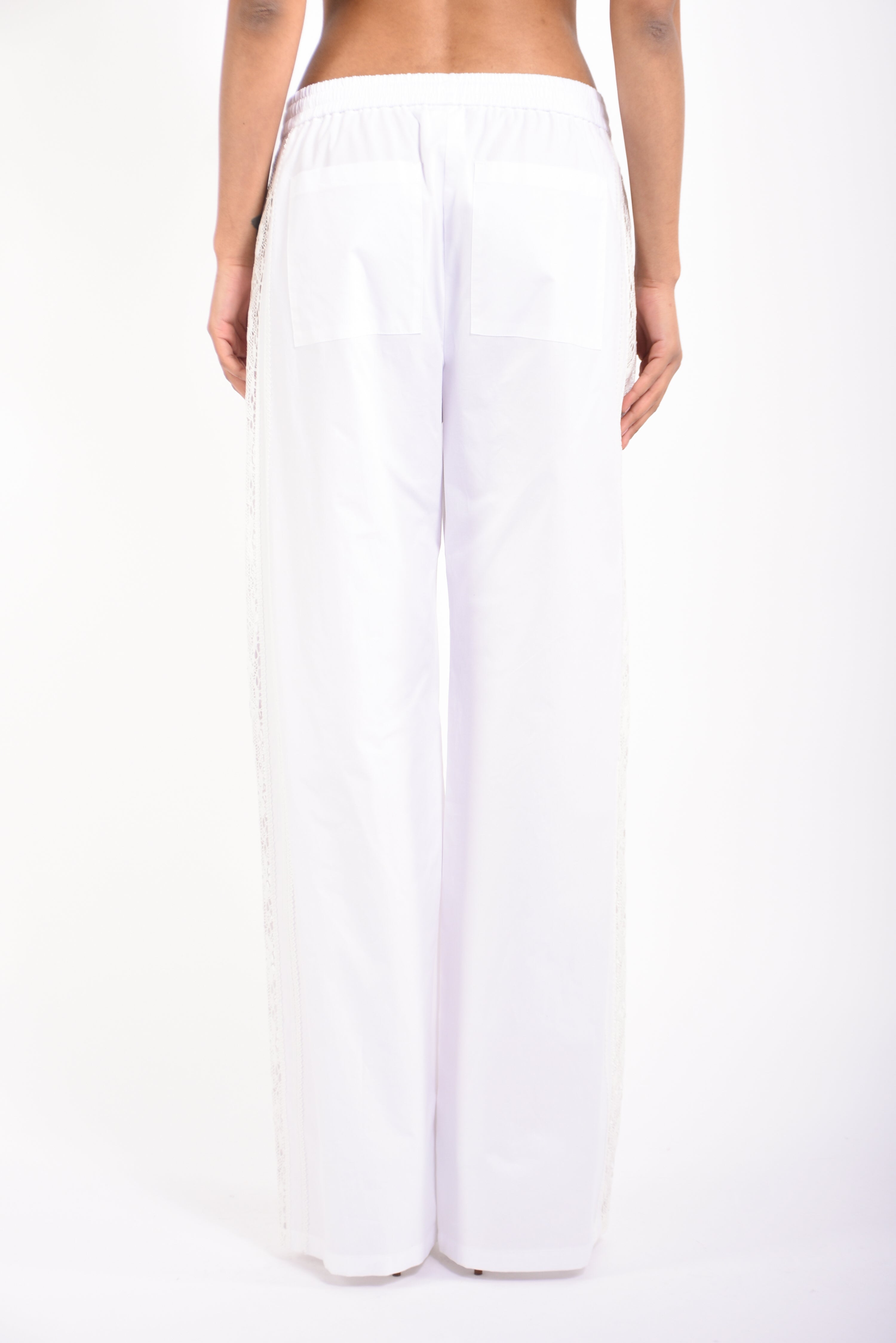 pantaloni a gamba larga con dettagli pizzo