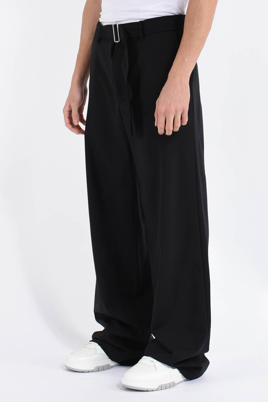 pantaloni con cintura