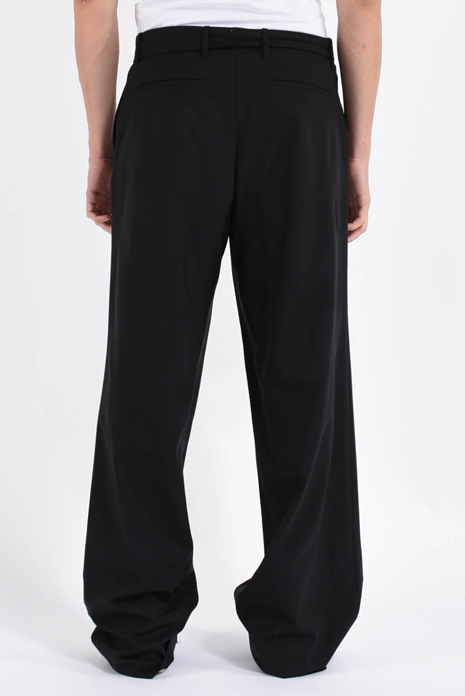 pantaloni con cintura