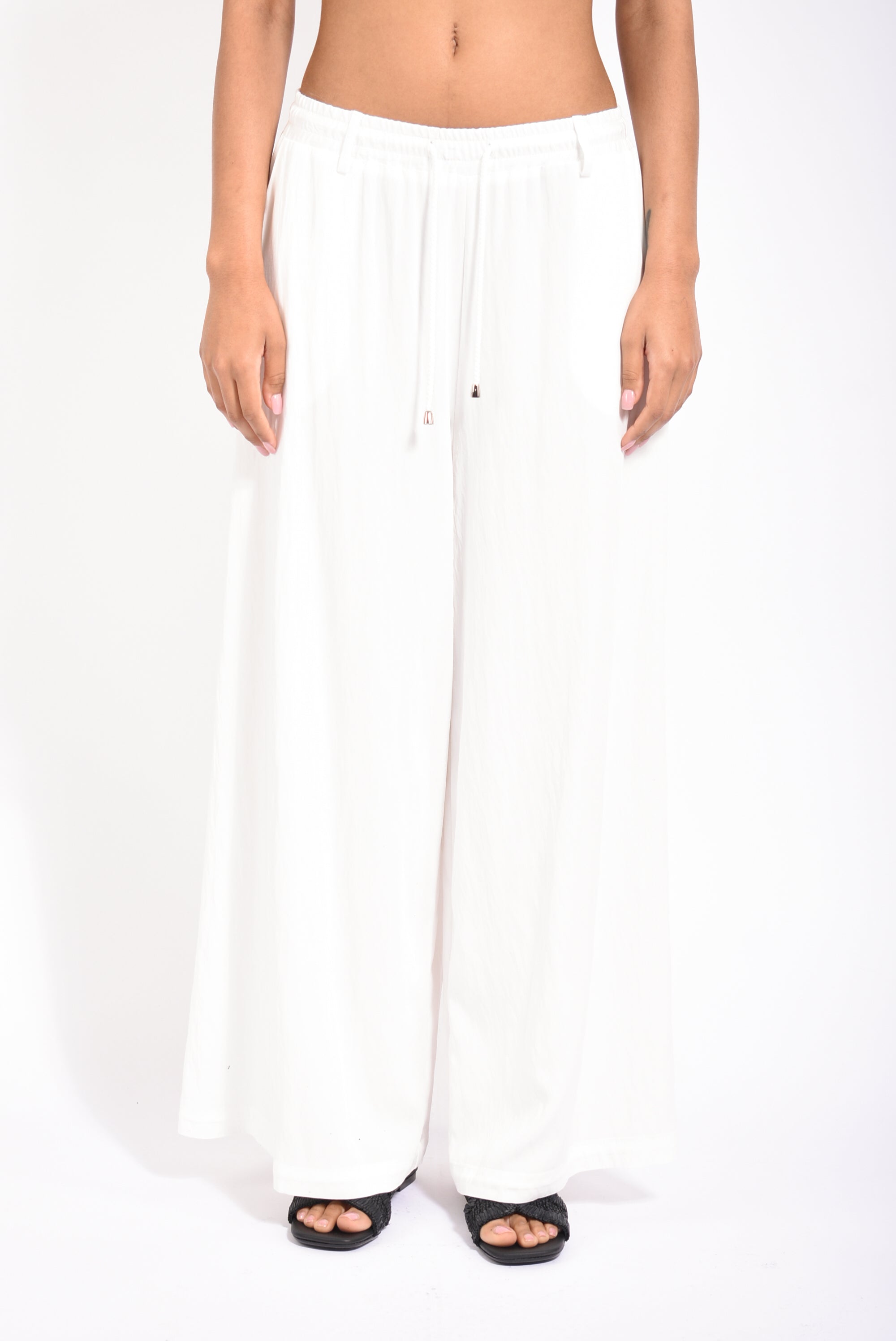 pantaloni a gamba larga