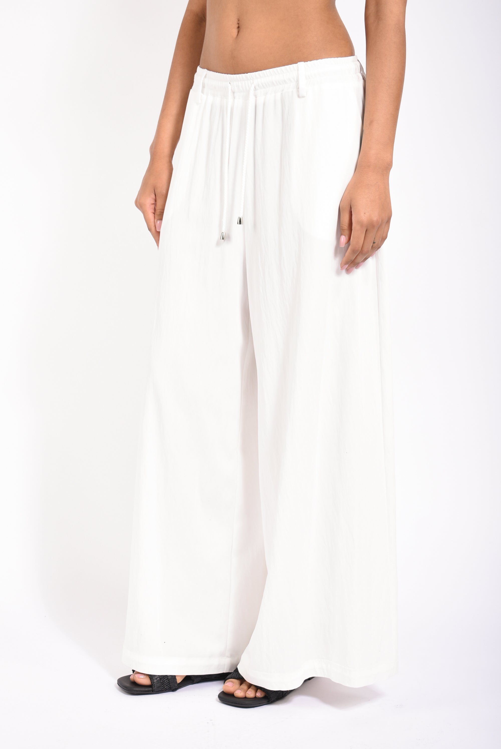 pantaloni a gamba larga