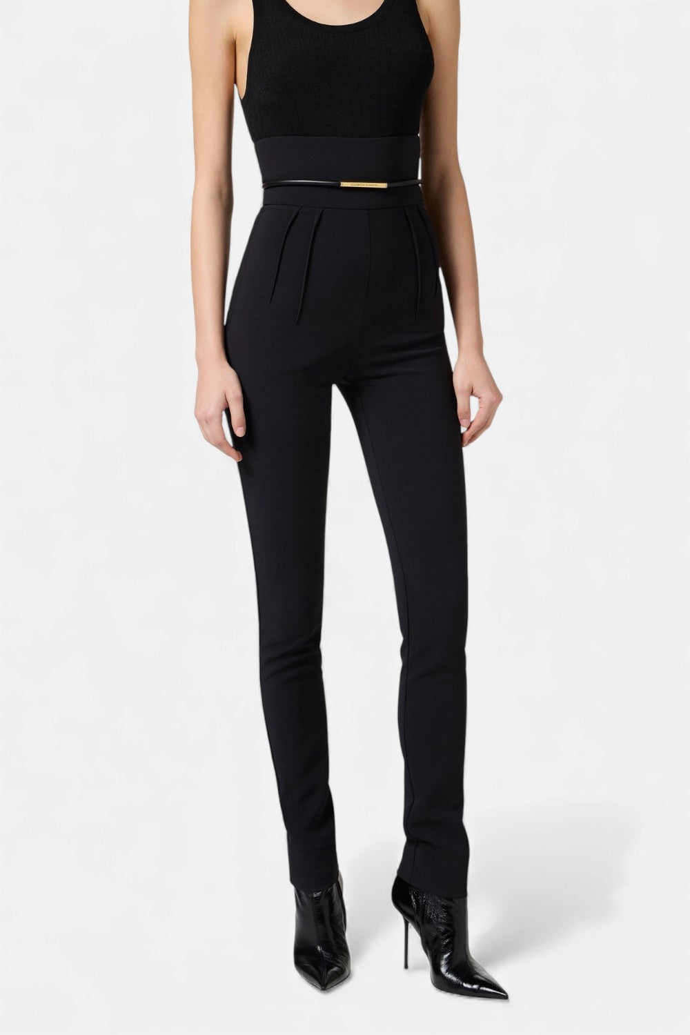 Pantaloni in crêpe leggero con cintura