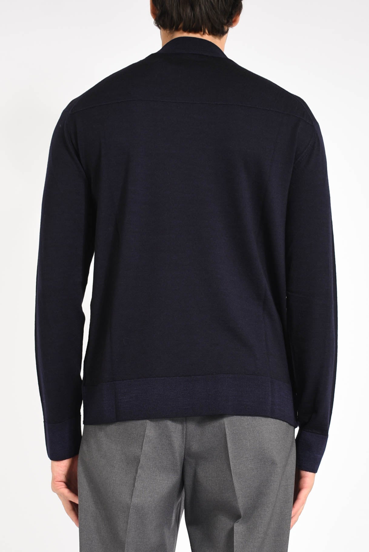 Maglia in lana vergine