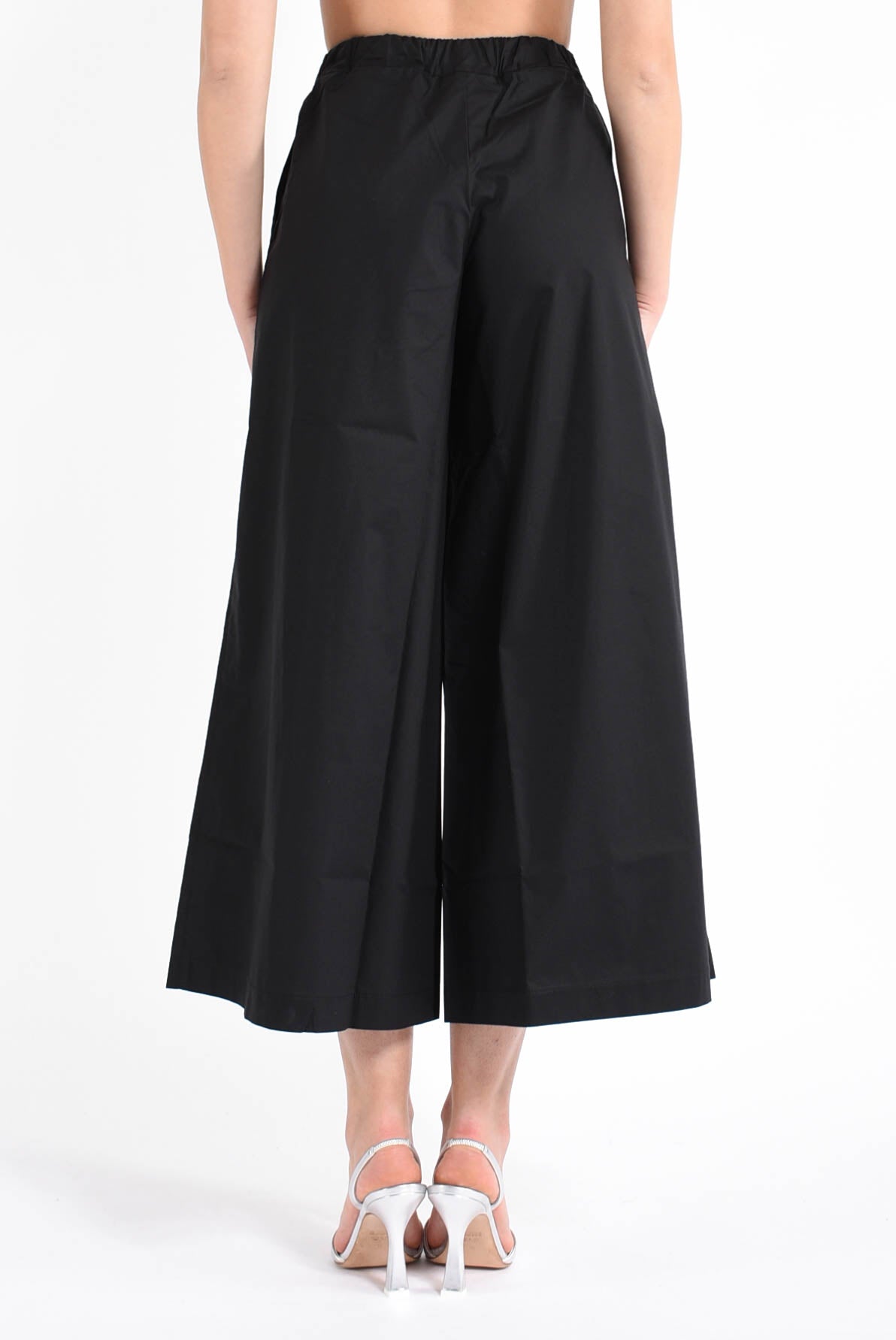 pantaloni ampi cropped