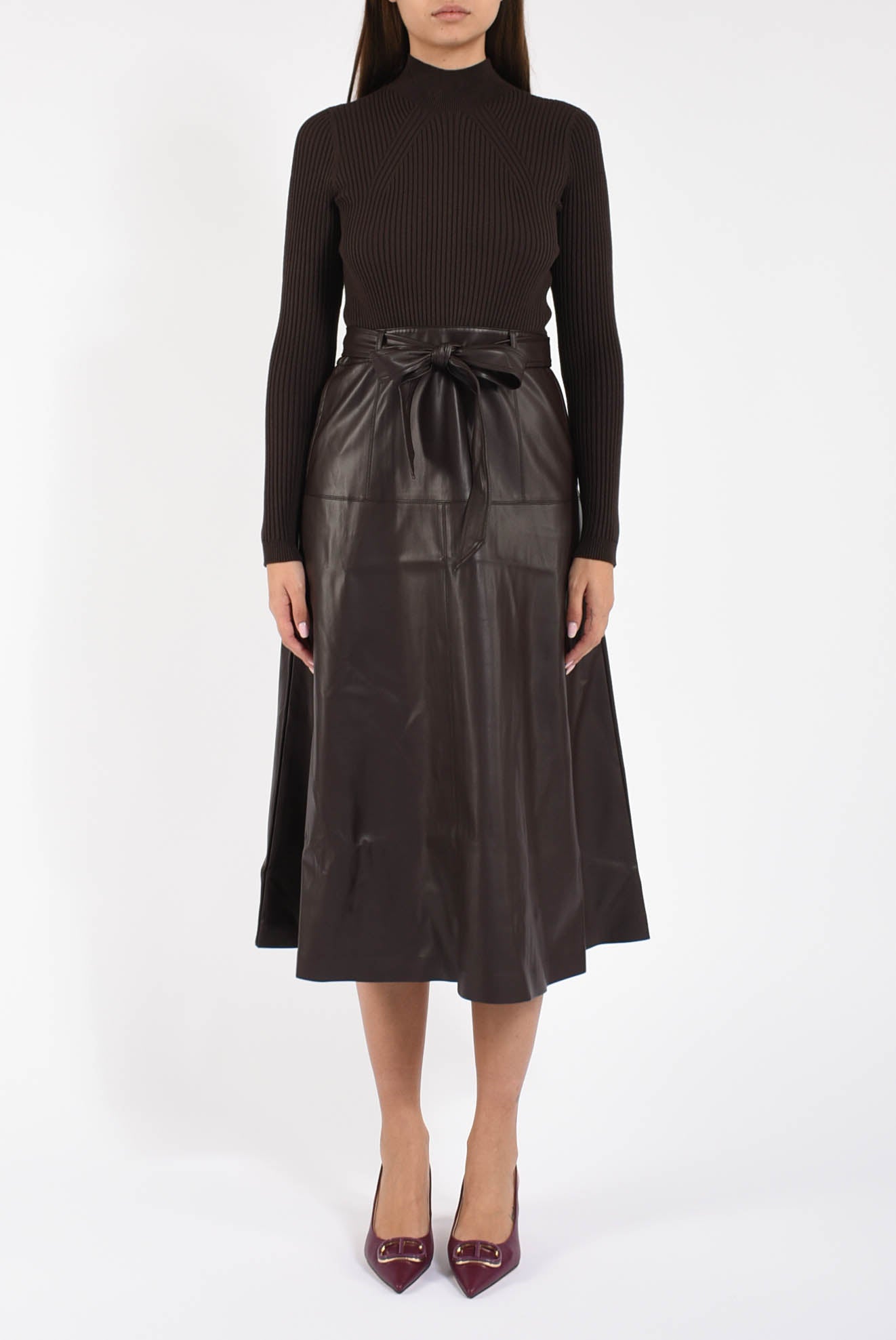 Abito lungo in maglia ed effetto pelle