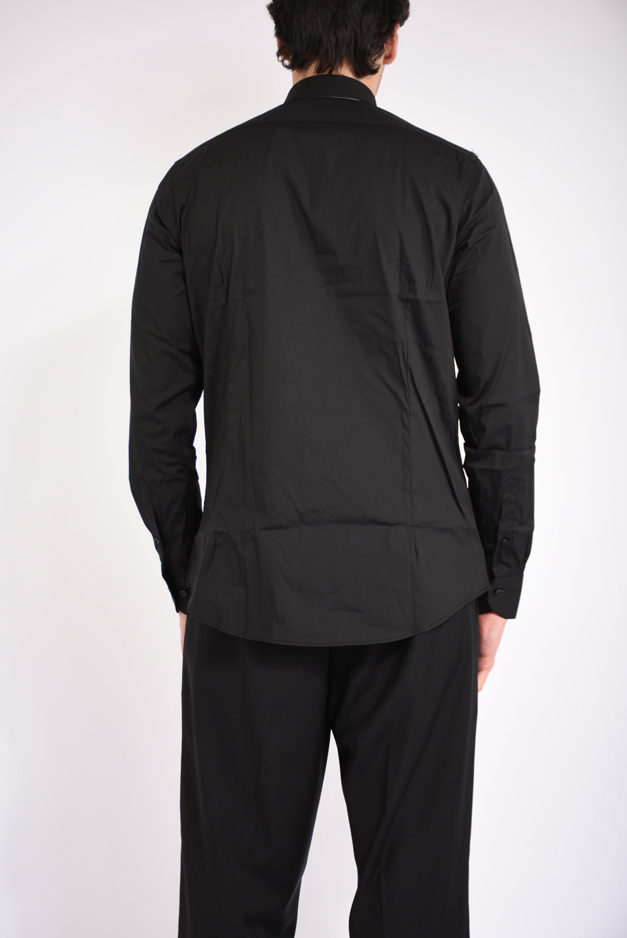 Camicia in cotone con applicazioni