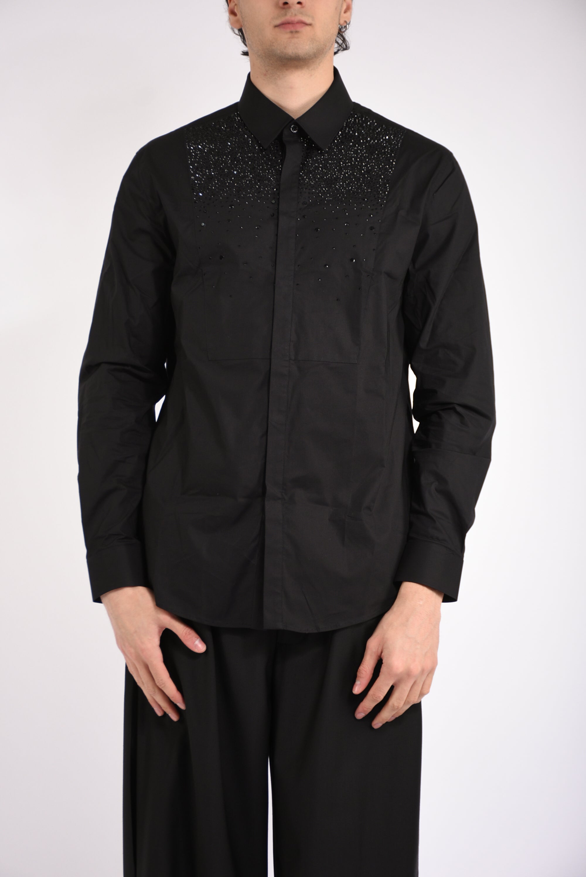 Camicia in cotone con applicazioni