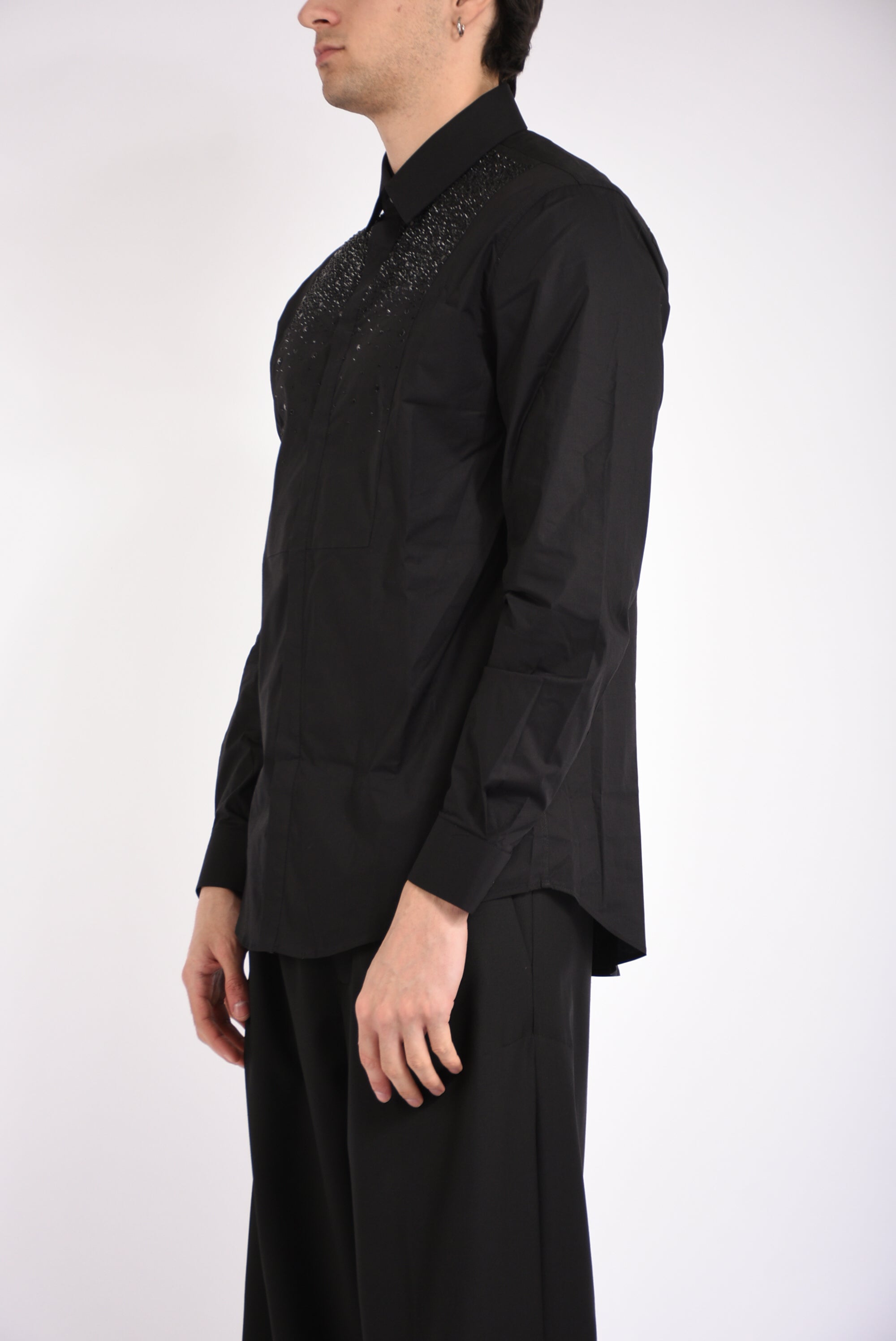 Camicia in cotone con applicazioni