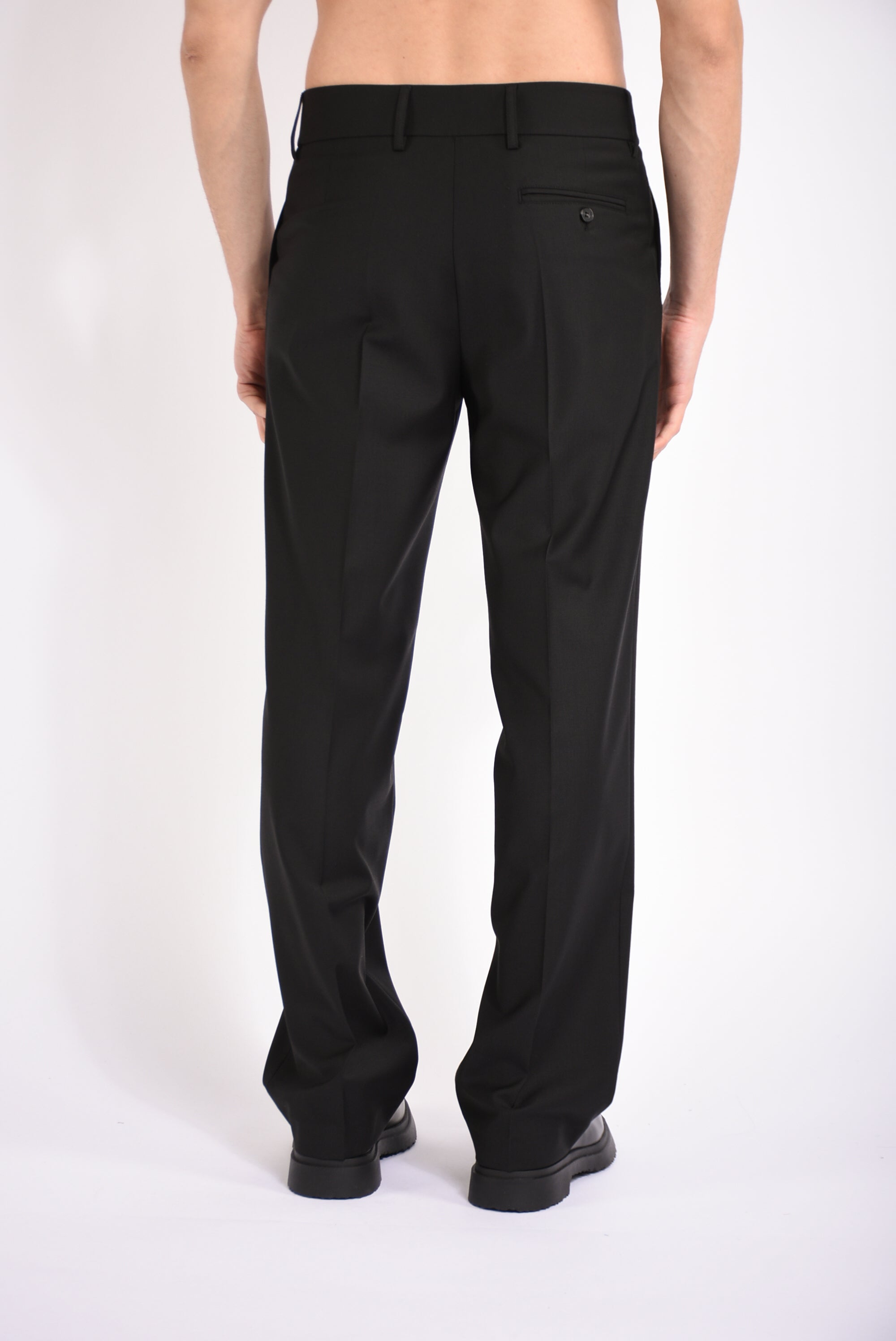 Pantaloni in fresco lana