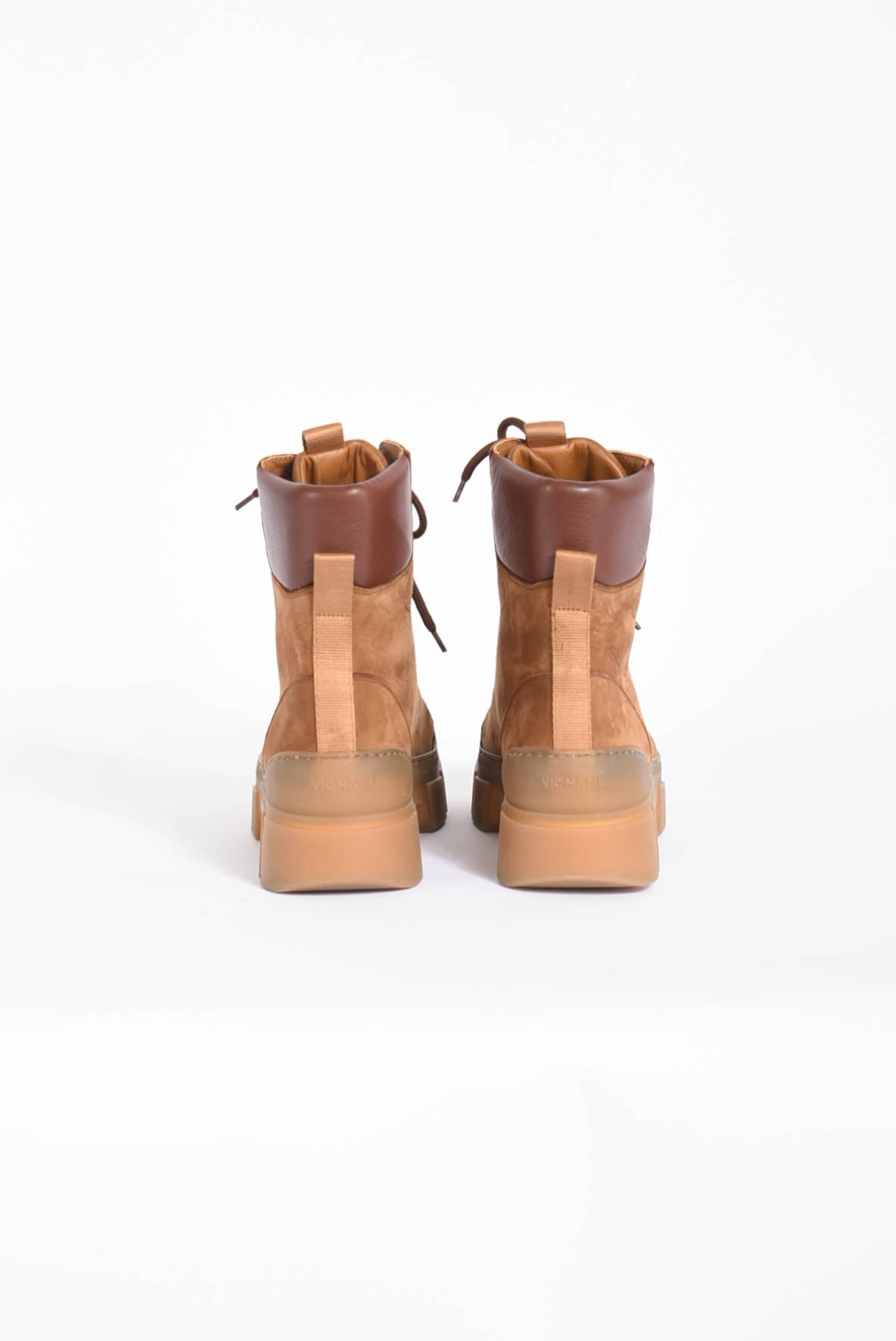 stivali modello roccia