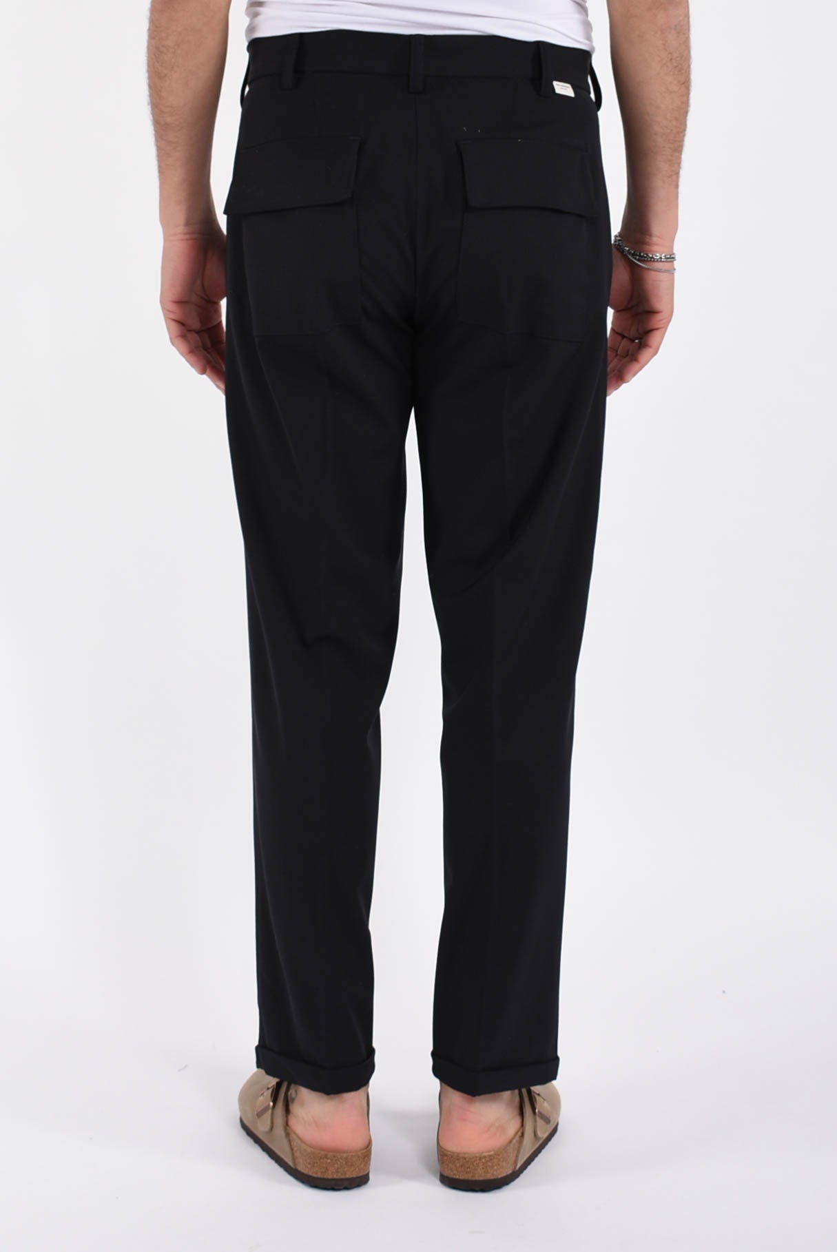 Pantaloni in fresco lana
