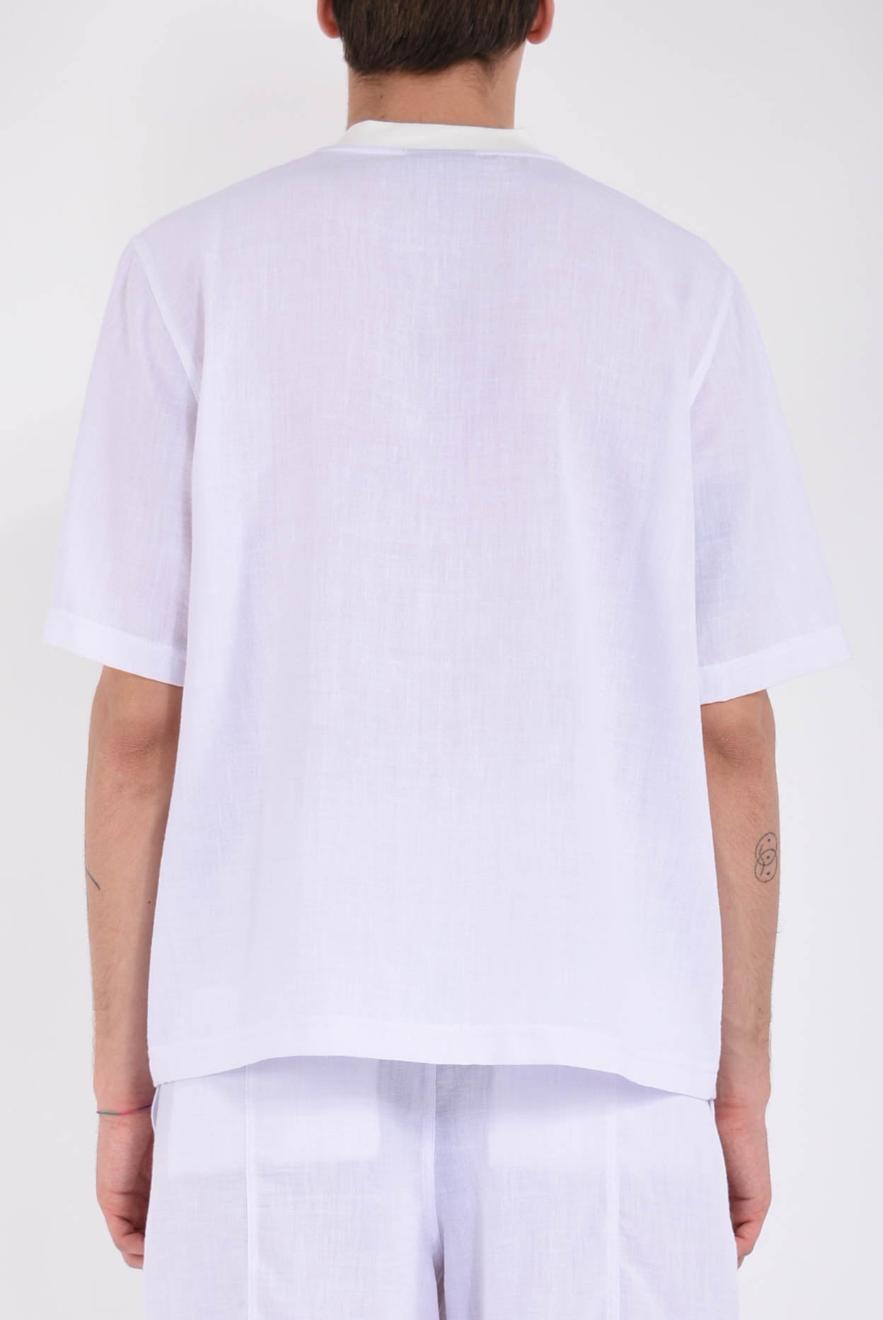 T-shirt in lino