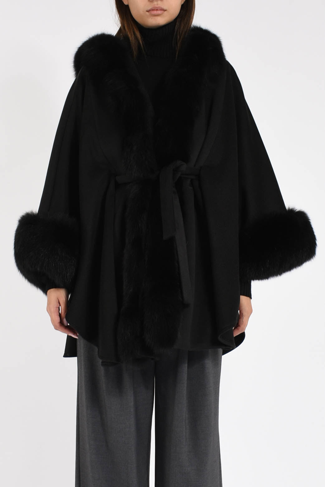 mantella in lana e volpe