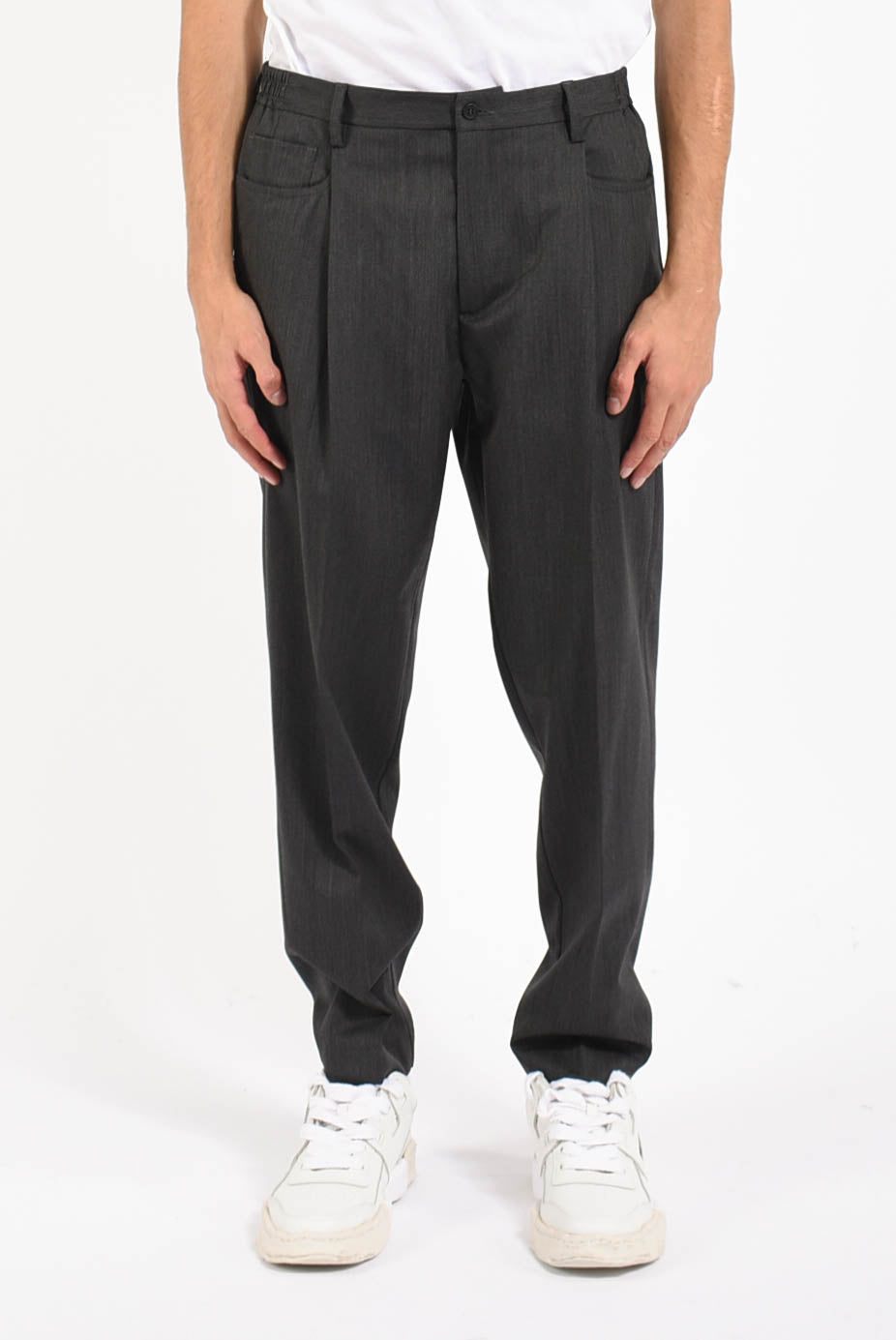 Pantaloni in fresco lana