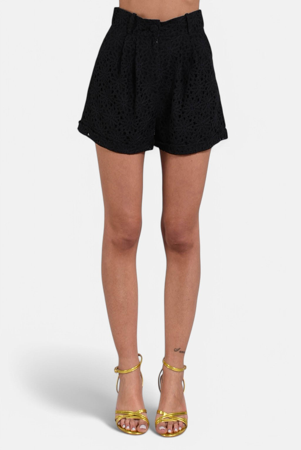 shorts in pizzo