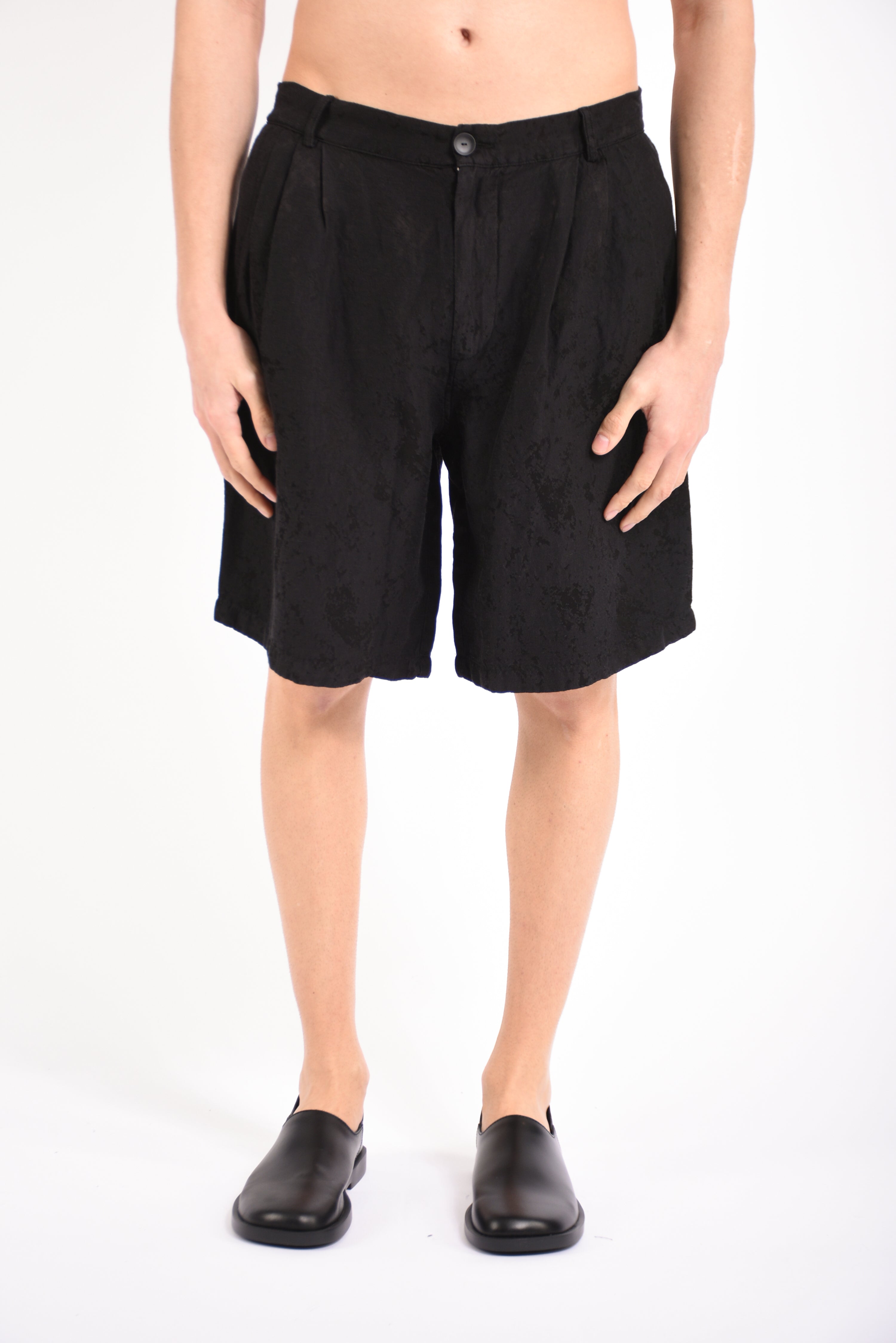 Bermuda pleated in viscosa