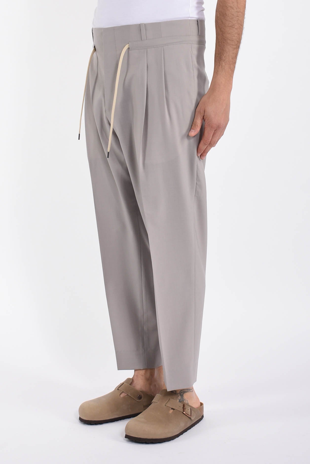 Pantaloni erik in fresco lana