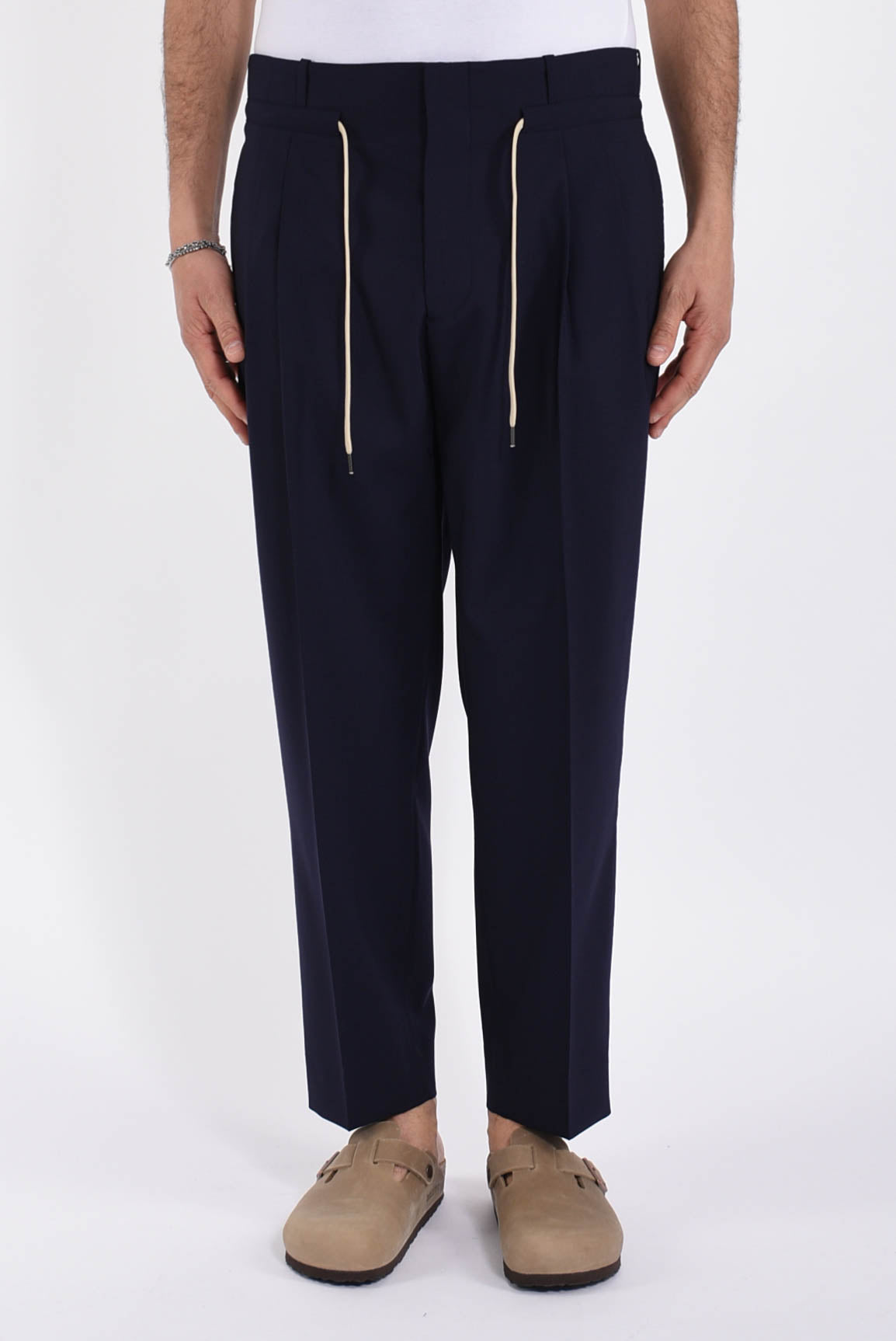 Pantaloni erik in fresco lana