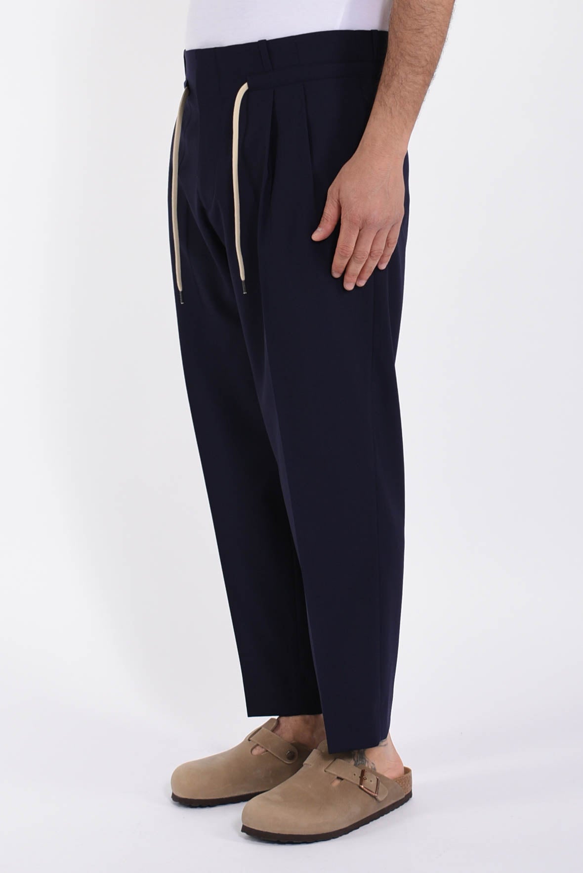 Pantaloni erik in fresco lana