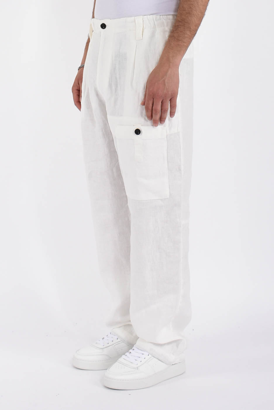 Pantaloni in lino