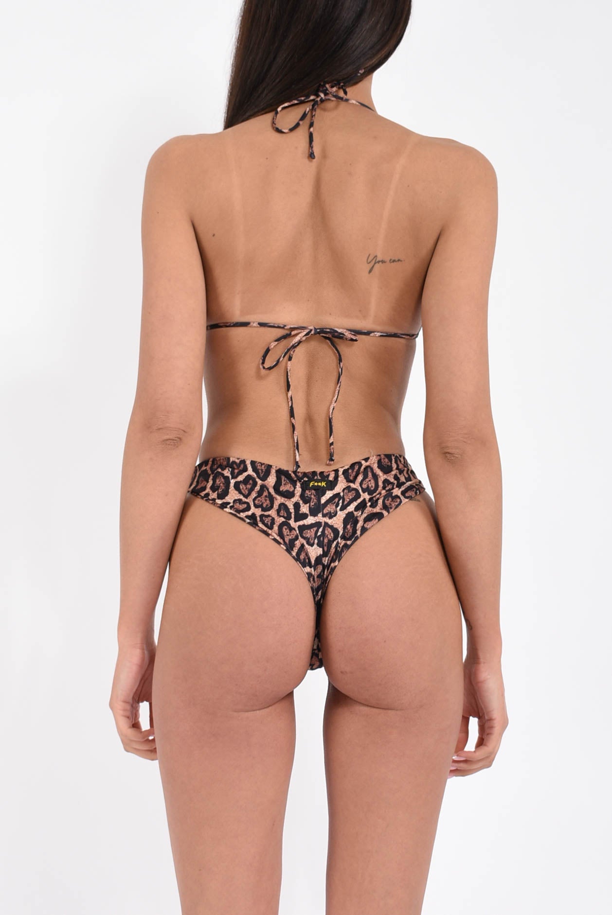 bikini triangolo con slip americano