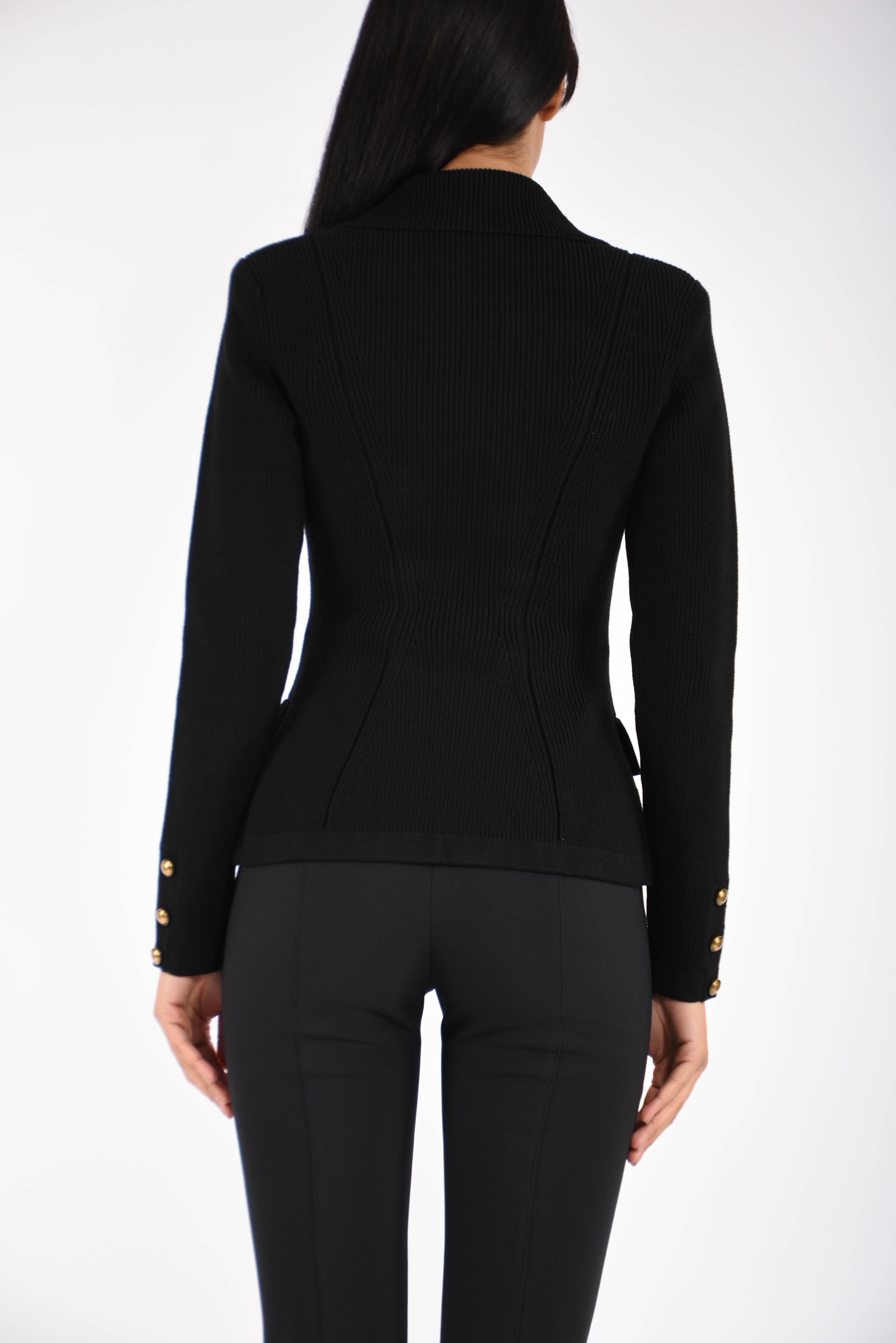 Giacca in maglia con bottoni gioiello