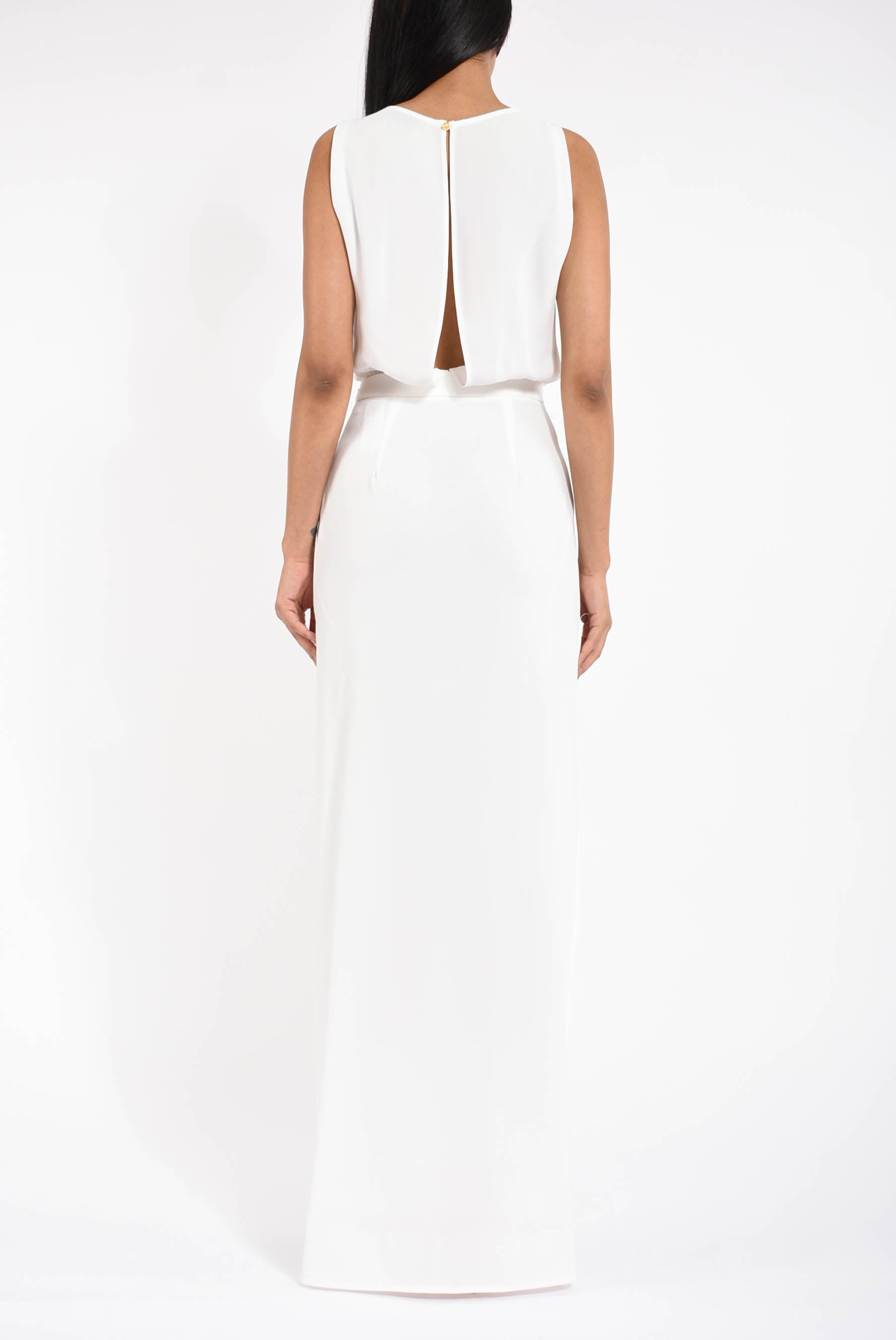 Abito mini in crèpe con coda