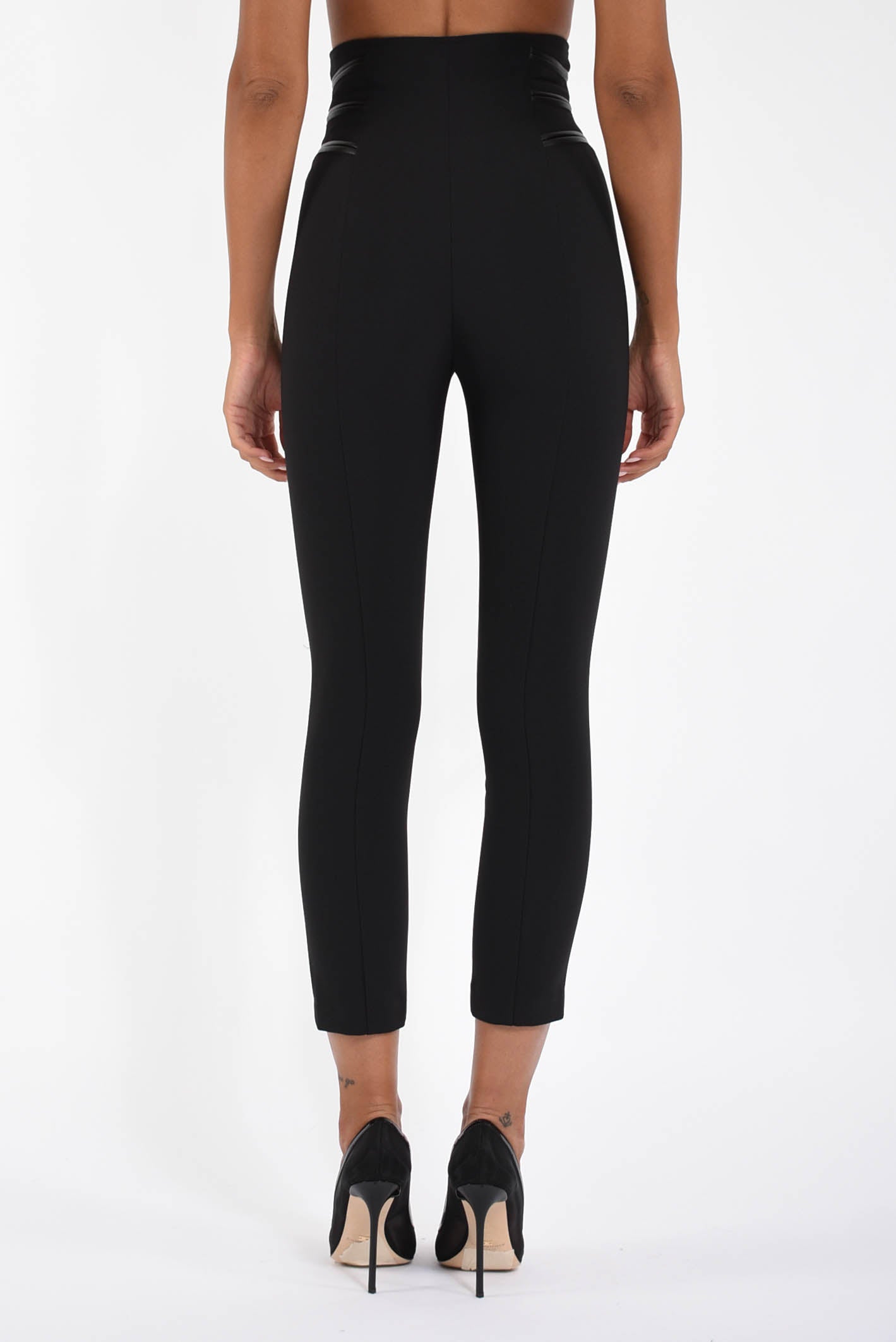 Pantaloni in crêpe con dettagli zip