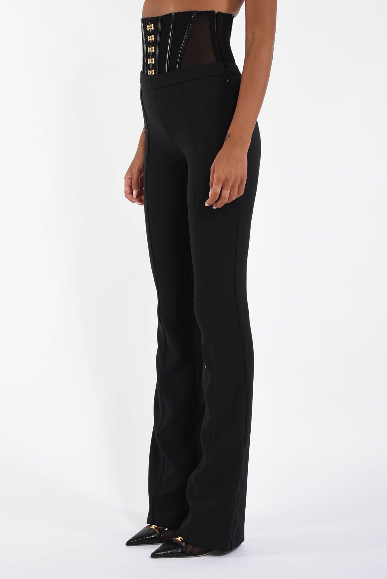 Pantaloni in crêpe leggero con ganci gioiello