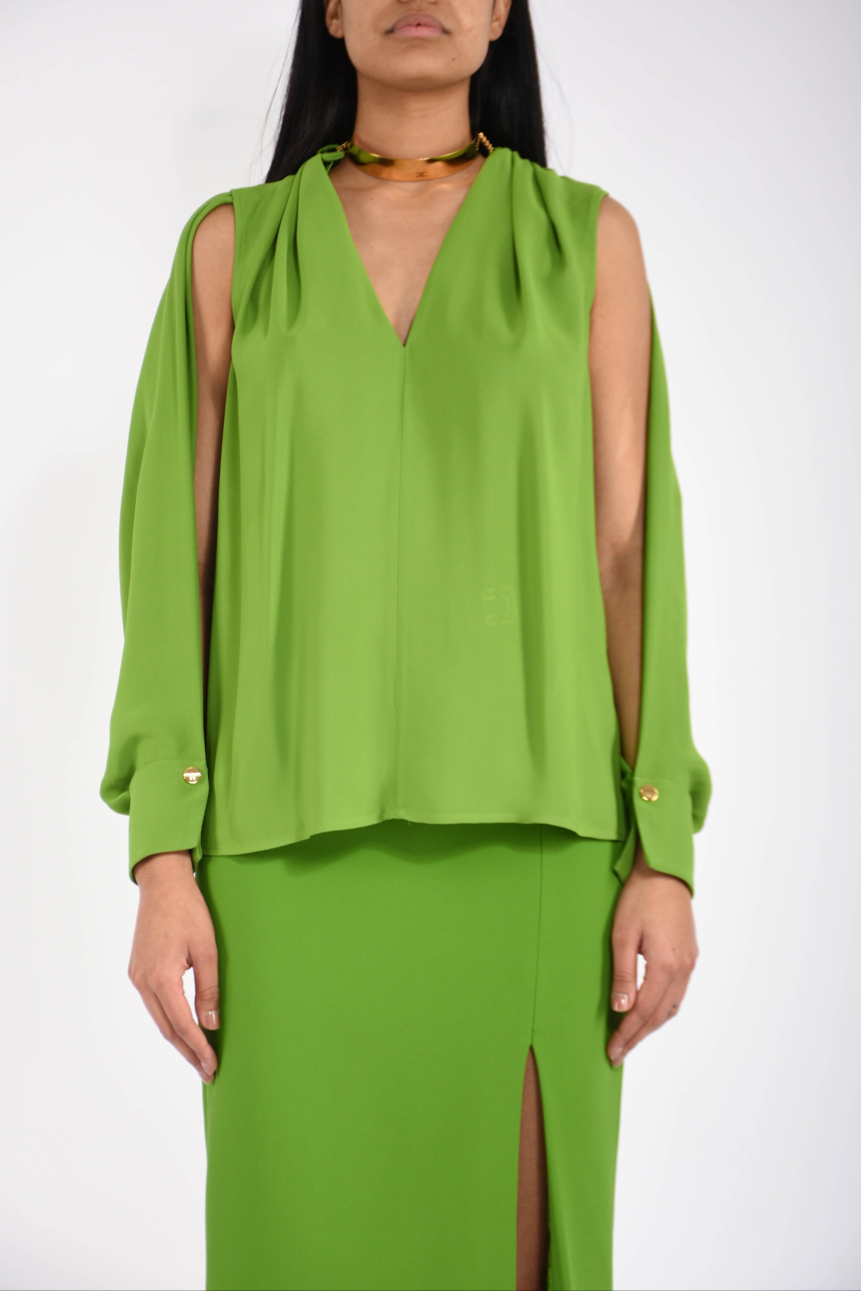 Blusa in georgette di viscosa con dettaglio gioiello