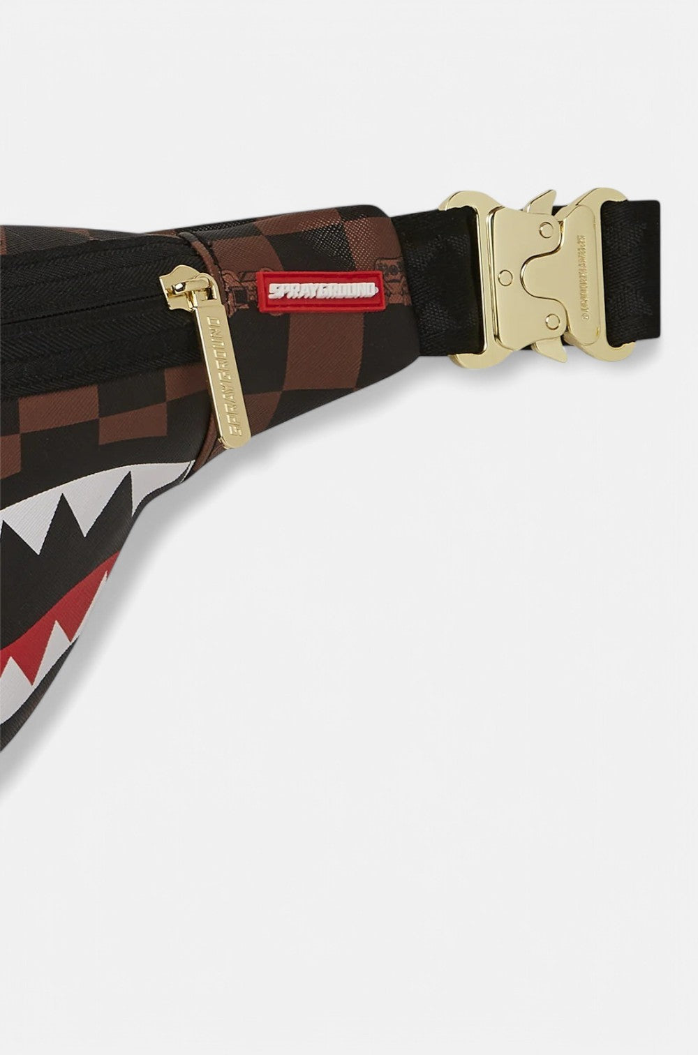 marsupio peeking character check