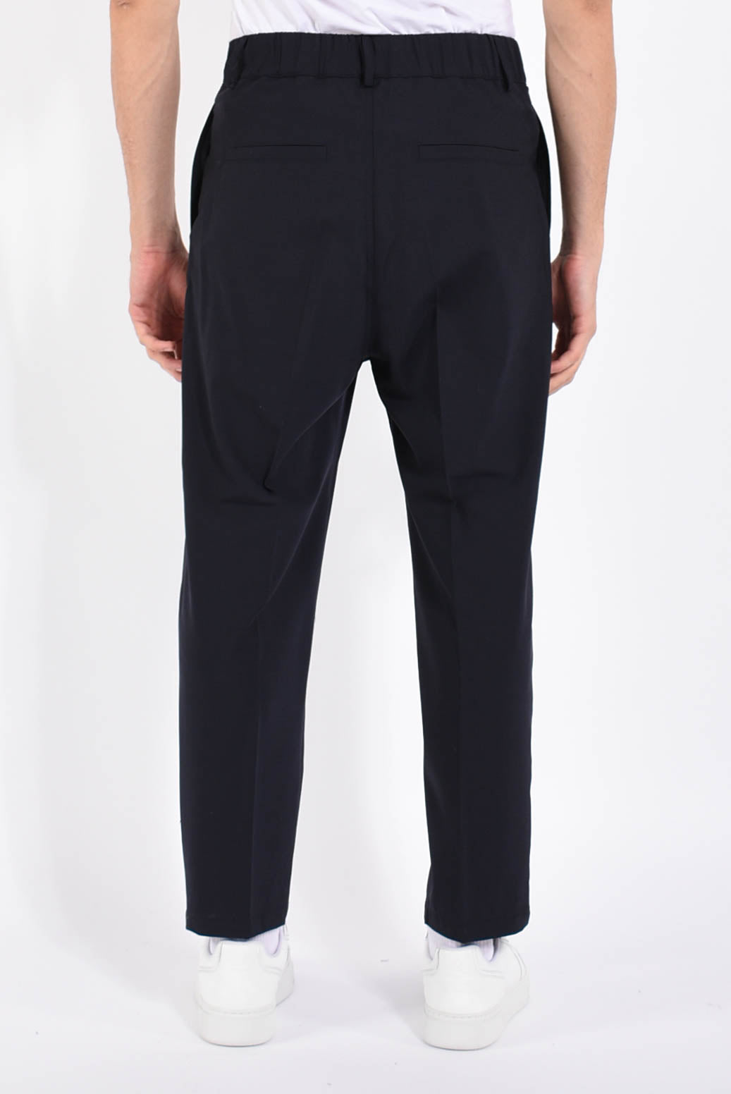 Pantaloni in fresco lana