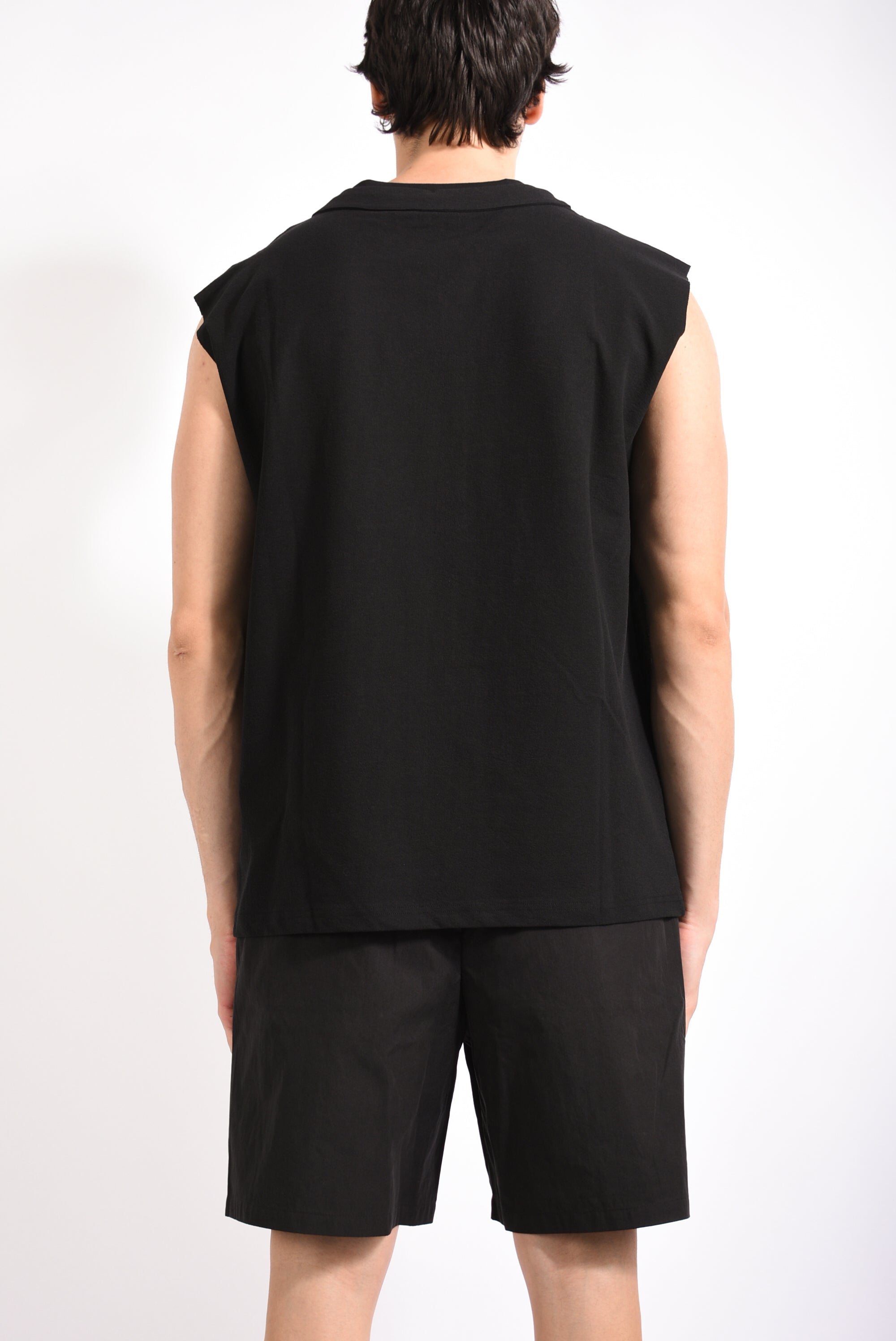 T-shirt smanicata