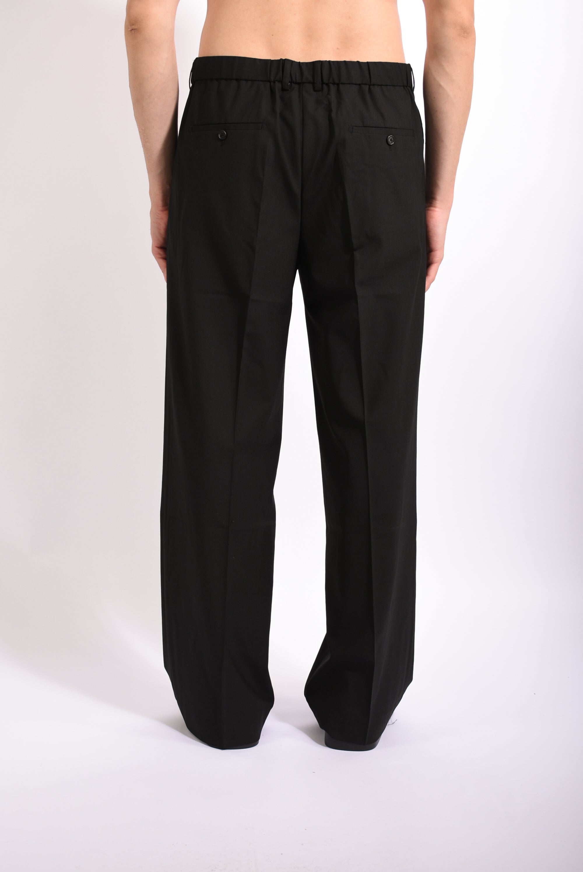 Pantaloni bell in fresco lana