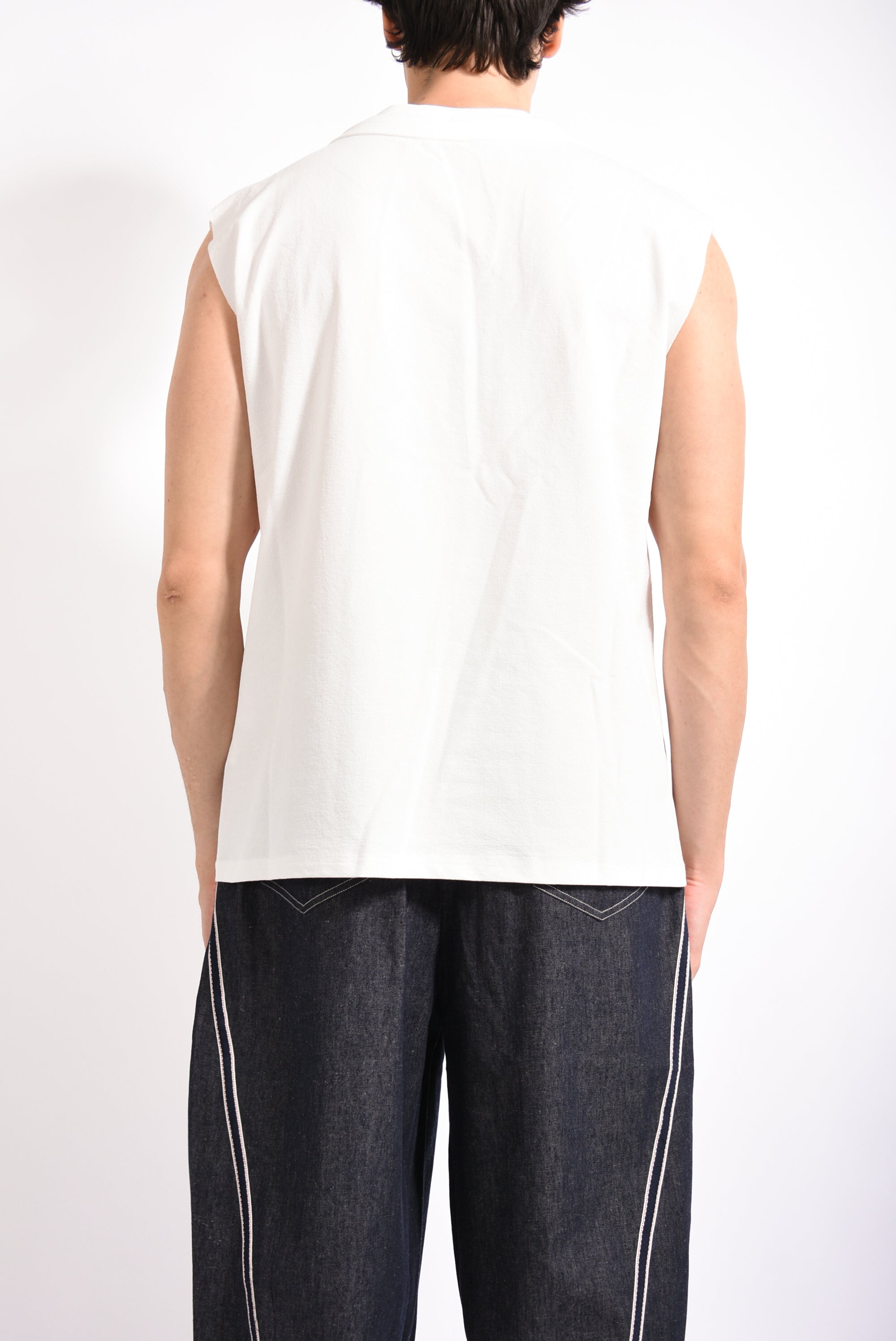 T-shirt smanicata