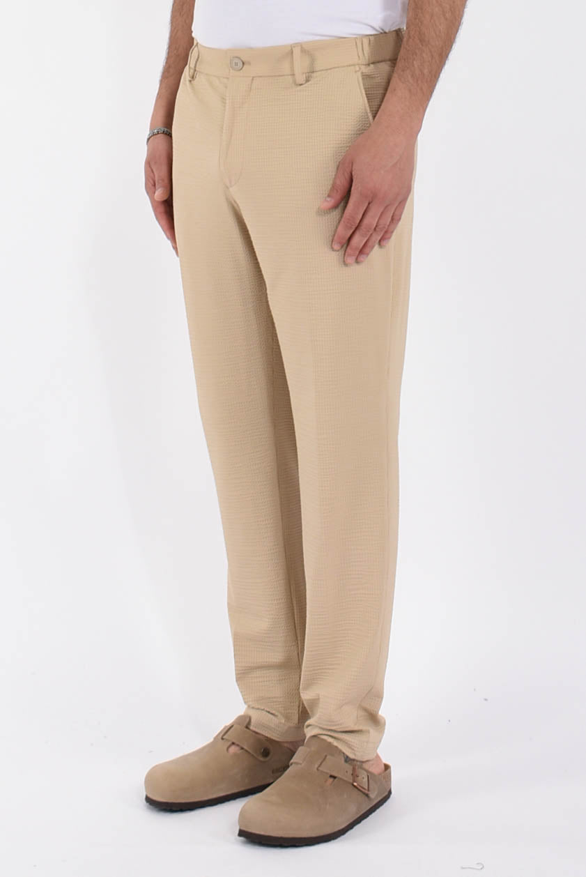 Pantaloni in tessuto seersucker elasticizzato