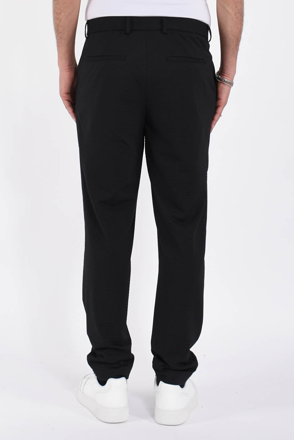 Pantaloni in tessuto seersucker elasticizzato