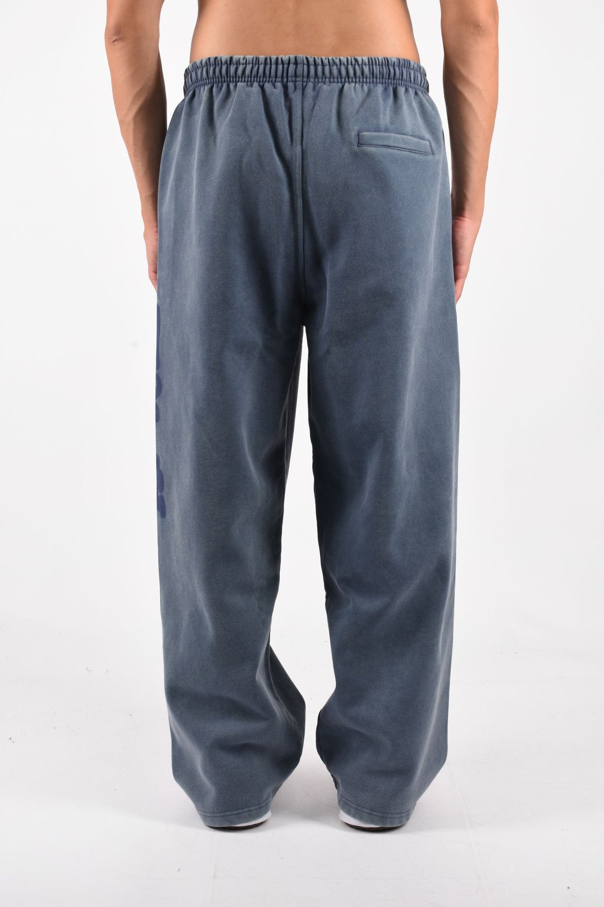 Pantaloni jogger sunfade stencil