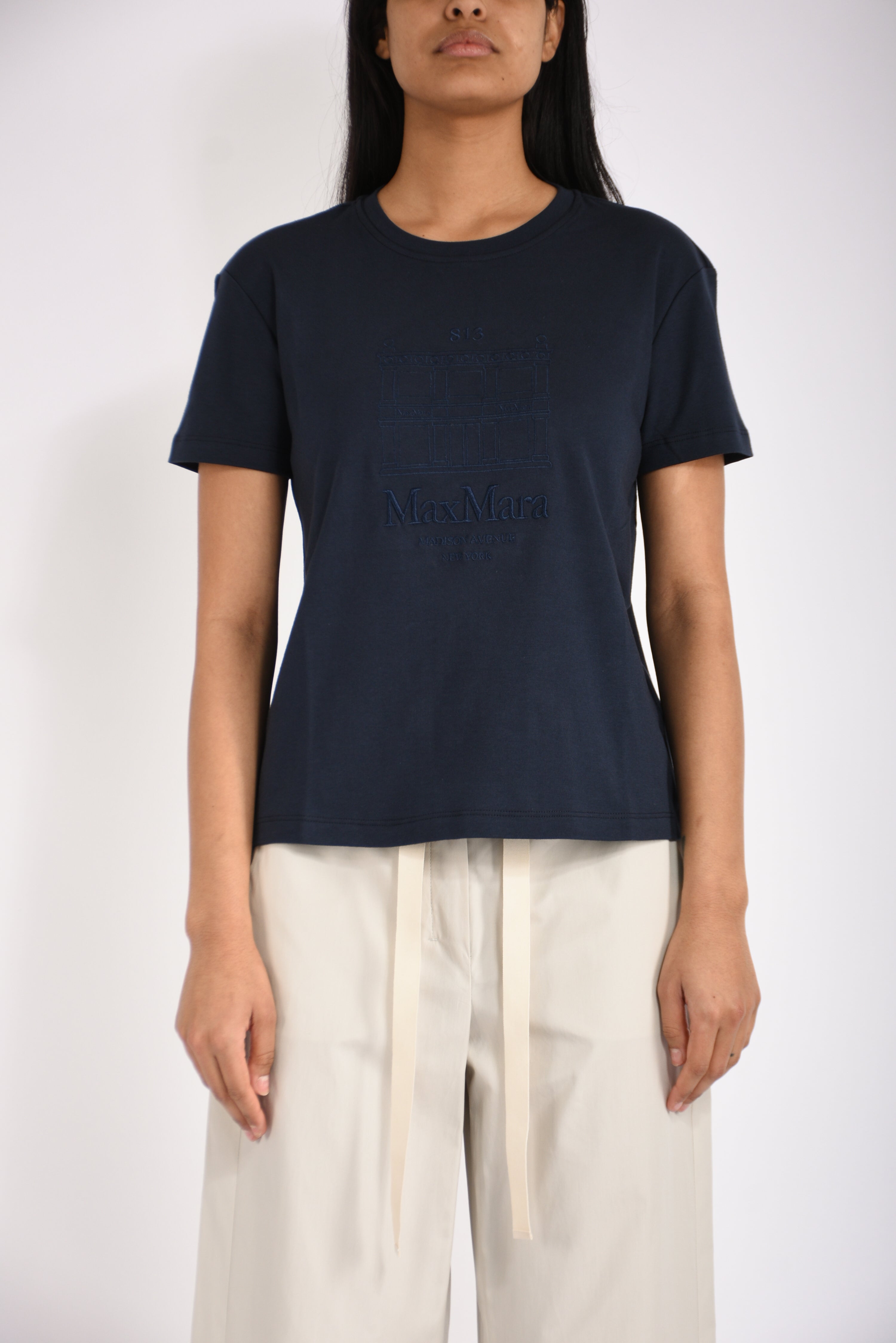 T-shirt in jersey con ricamo bella