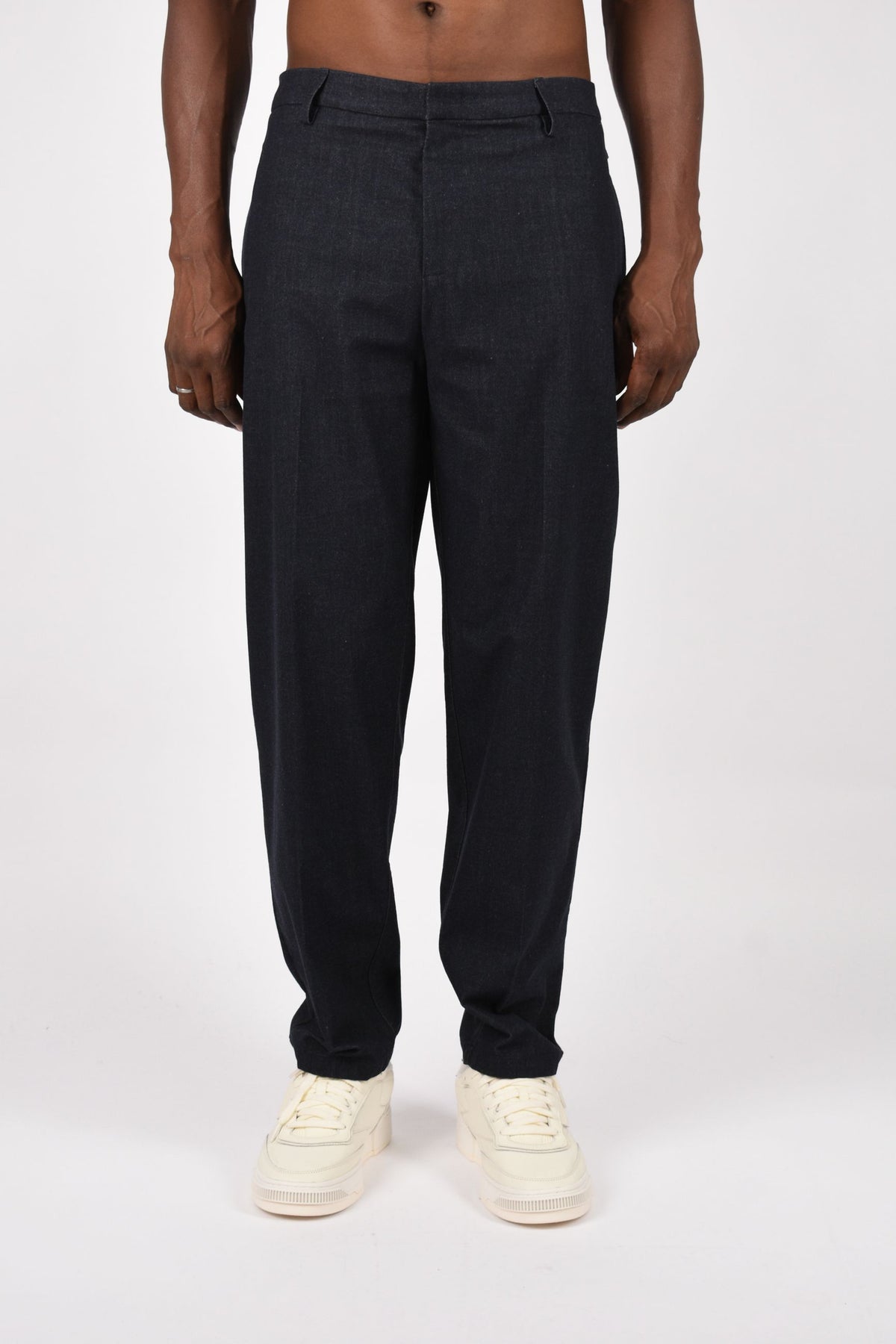 Pantaloni asher UP719CS0194U002
