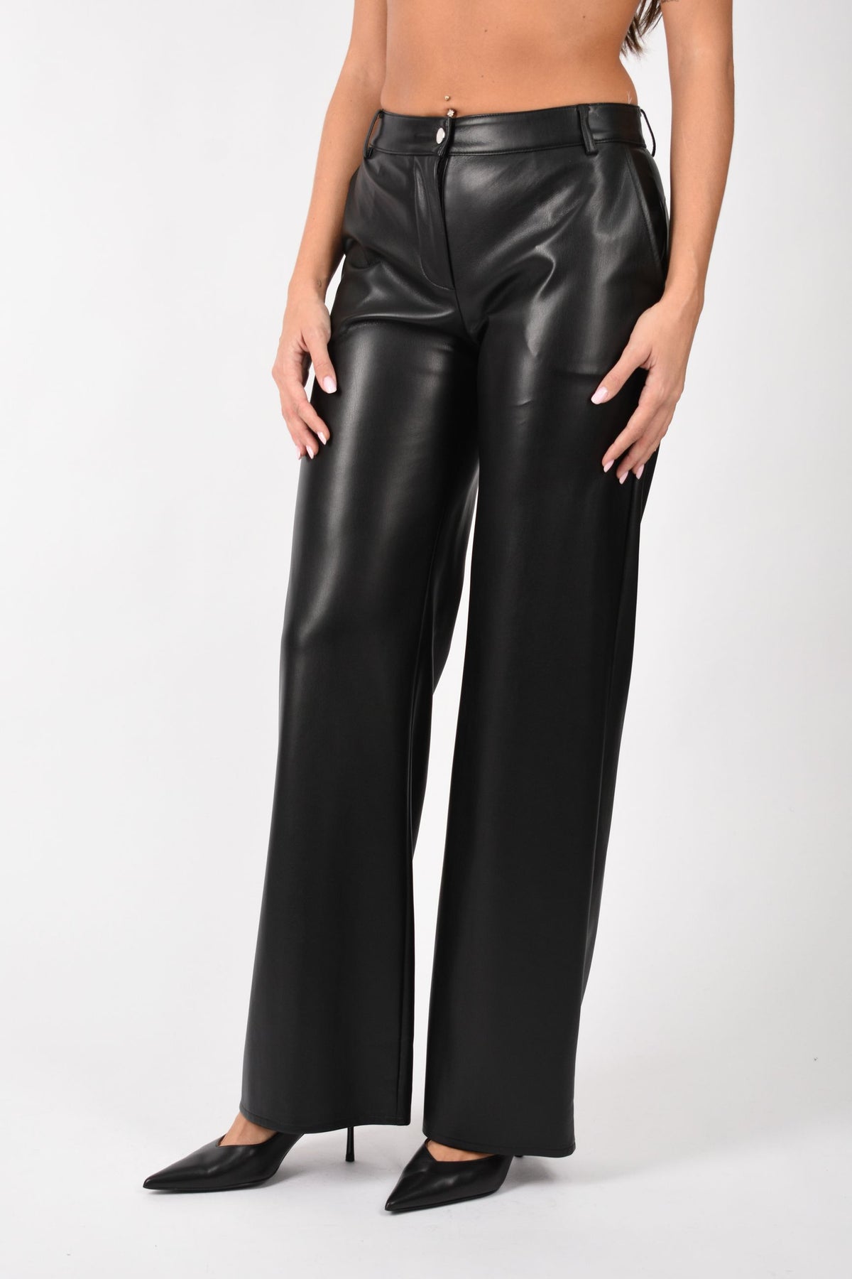 Pantaloni dritti in tessuto spalmato 8P0181E005